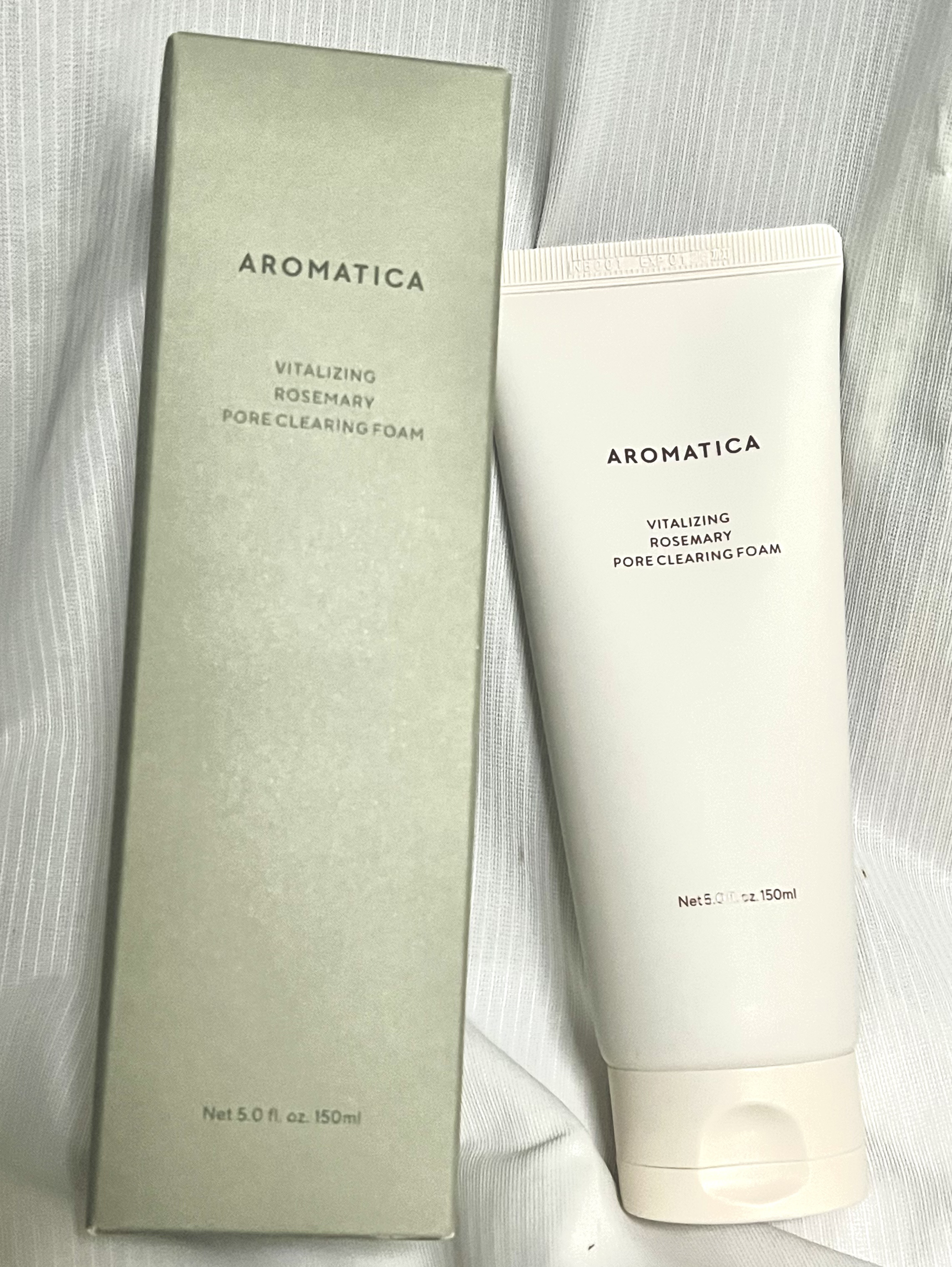 バイタライジング　ローズマリーポアクレンジングフォーム/AROMATICA/洗顔フォームを使ったクチコミ（1枚目）