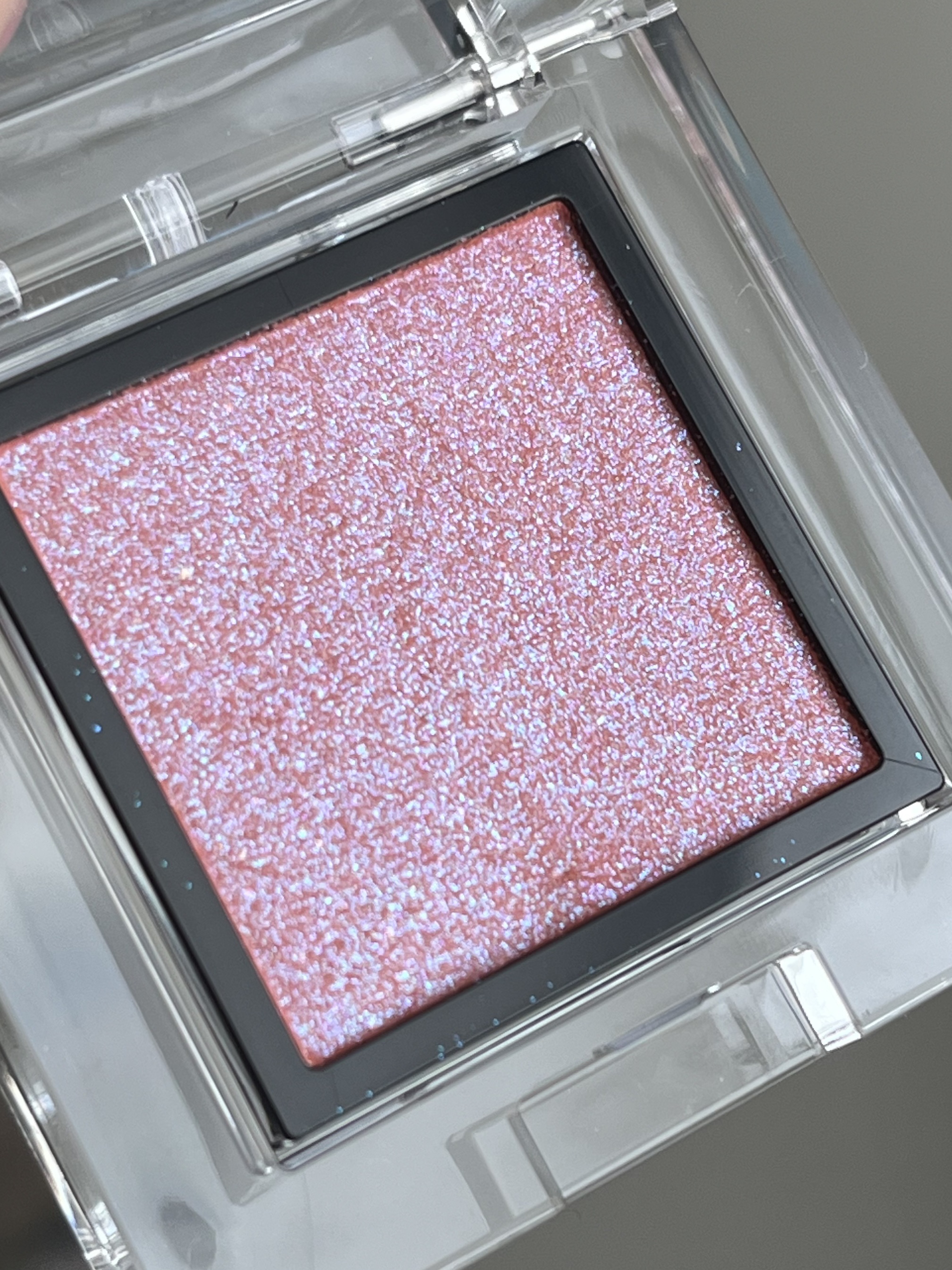  アディクション　ザ アイシャドウ プリズム/ADDICTION/単色アイシャドウを使ったクチコミ（3枚目）