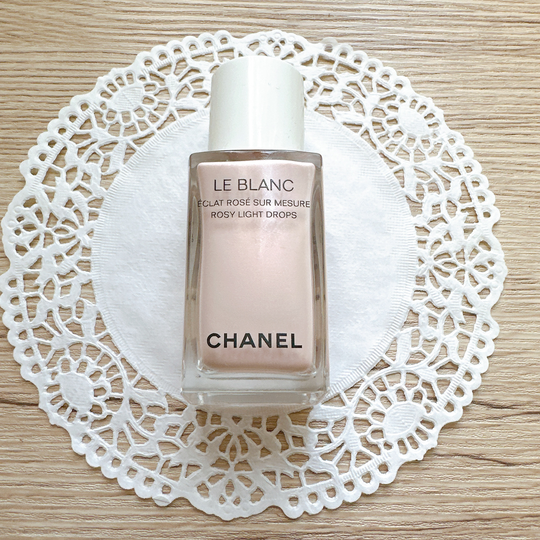 ル ブラン ロージー ドロップス/CHANEL/リキッドハイライトを使ったクチコミ（2枚目）