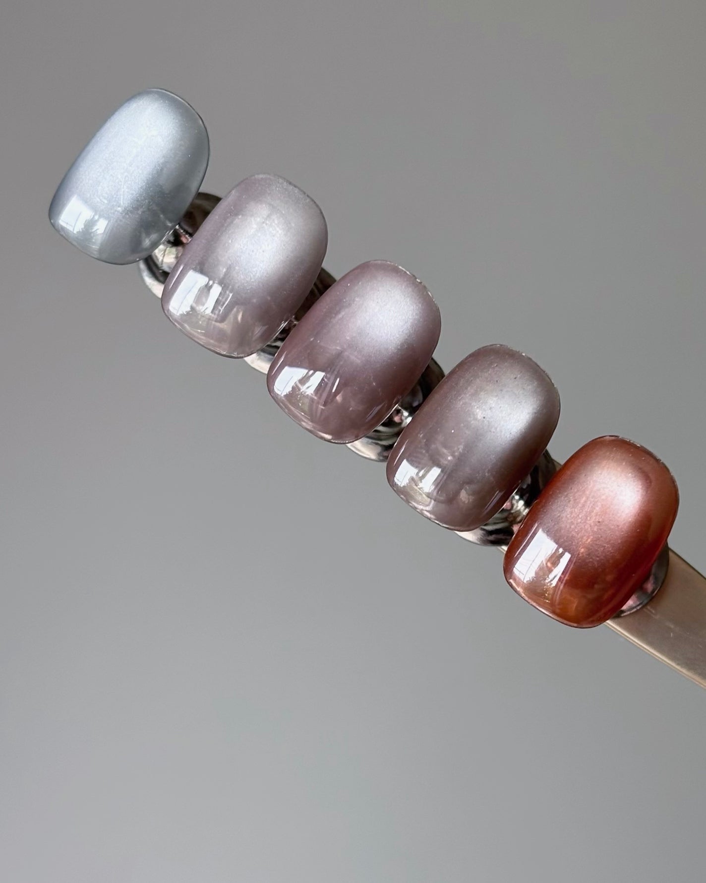 sato 🕊 self nail🫧🤍 on LIPS 「˗ˏˋFONDANTMAGˎˊ˗ フォンダンマグMYSTICJ..」(3枚目)