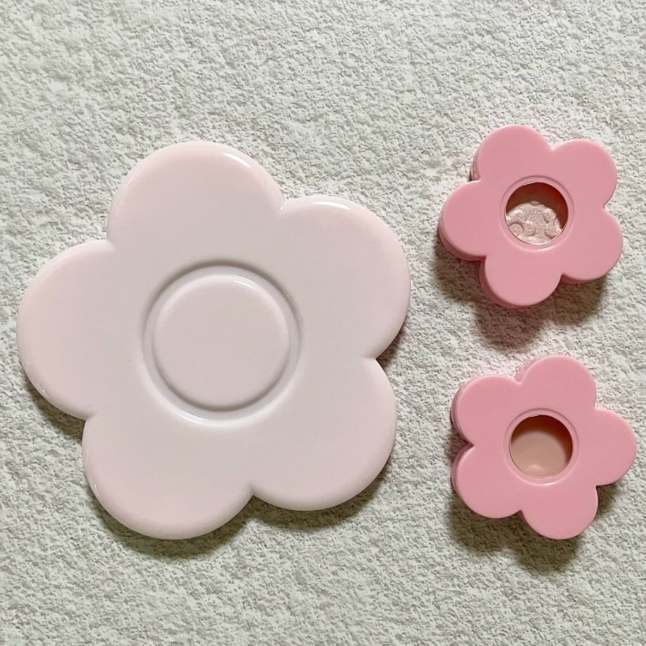 ããã¿ðãã©ãã100 on LIPS ãããªãŒã¯ã¯ã³ãã®ãPINKCOLLECTIONããã€ãã«ç»å Žð©·..ãïŒ7æç®ïŒ