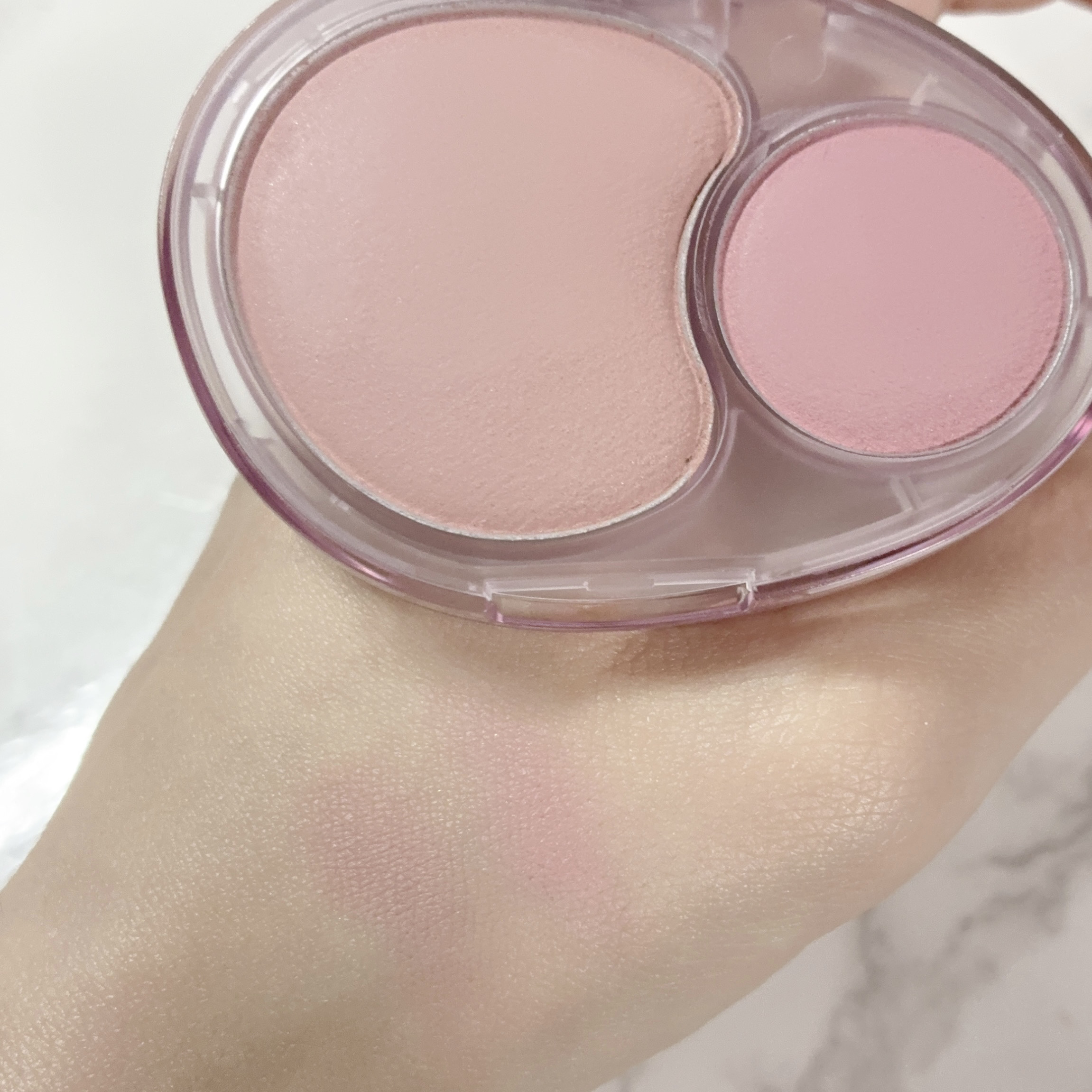 デュアルチークメロウ/fwee/ジェル・クリームチークを使ったクチコミ（3枚目）