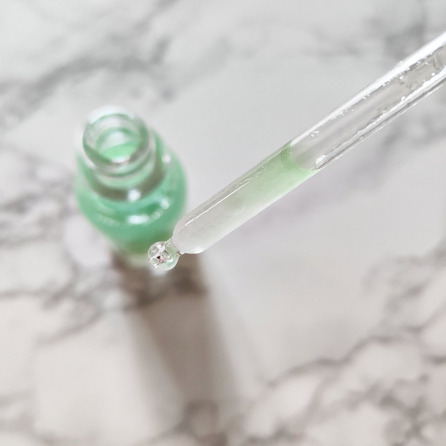 薬用 メディカル アンチヘアロスセラム/L'OCCITANE/頭皮ローションを使ったクチコミ(3枚目)