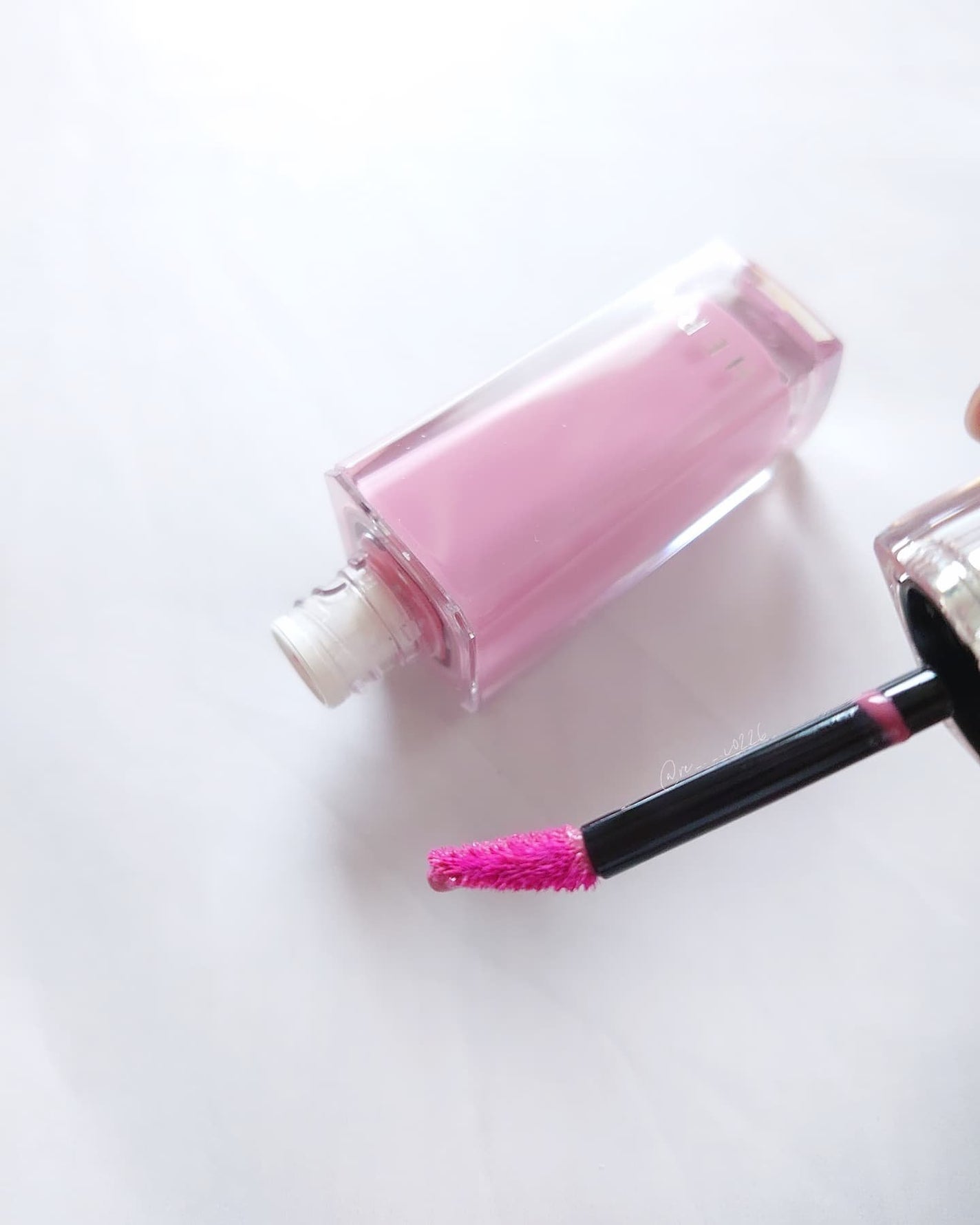 センシュアル フィッティング グロウ ティント/HERA/リップティントを使ったクチコミ(2枚目)