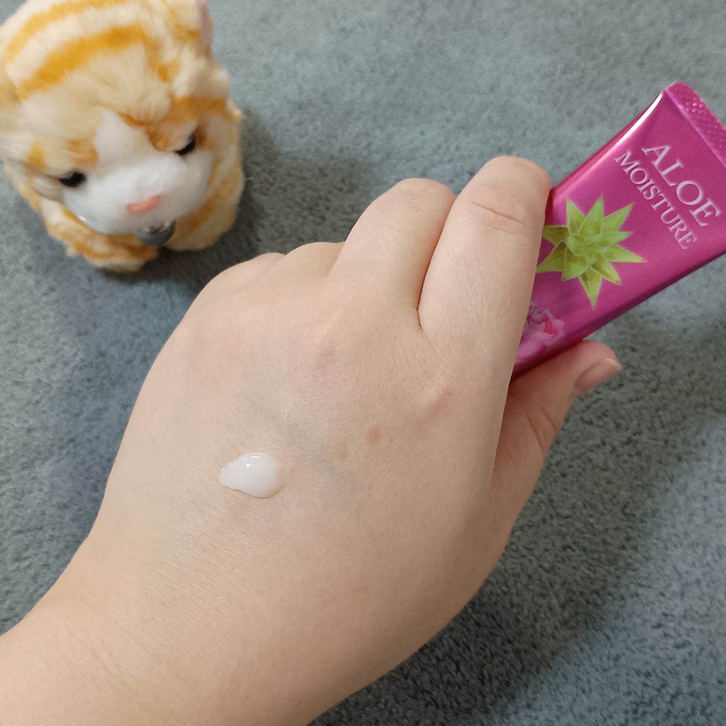 アロエモイスチャーハンドクリーム/安心健康ライフ/ハンドクリームを使ったクチコミ(3枚目)