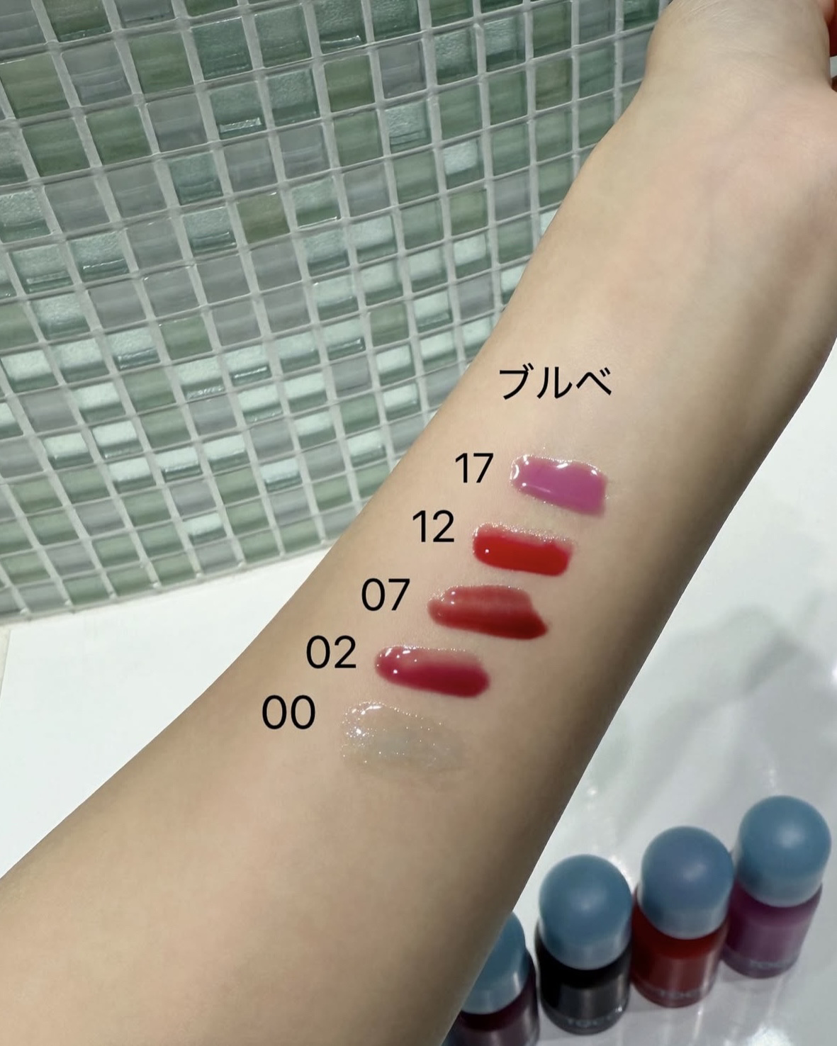 ジューシーベリープランピングリップオイル/TOCOBO/リップグロスを使ったクチコミ（2枚目）