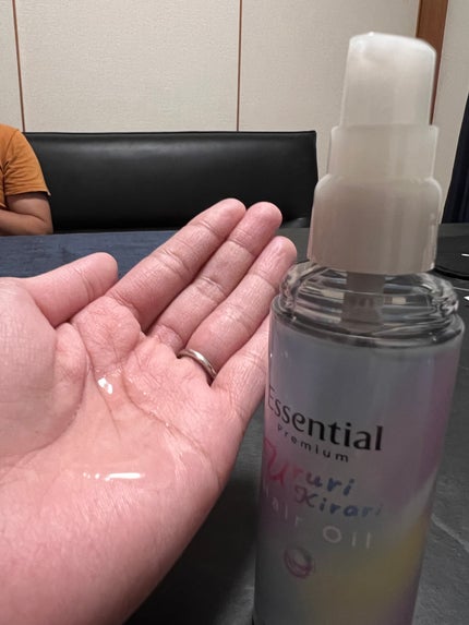 エッセンシャル プレミアム うるりキラリオイル/エッセンシャル/ヘアオイルを使ったクチコミ(4枚目)