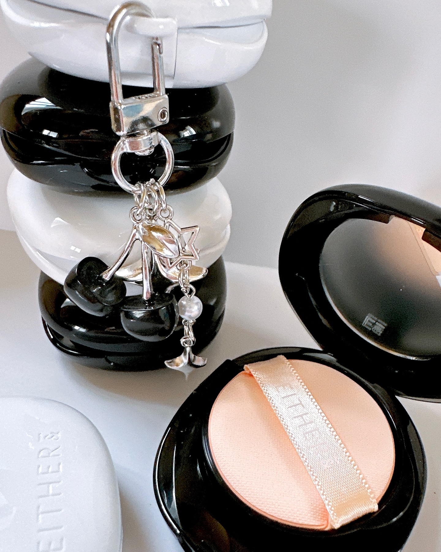 プベルグロウクッション ミニ/EITHER＆/クッションファンデーションを使ったクチコミ（2枚目）