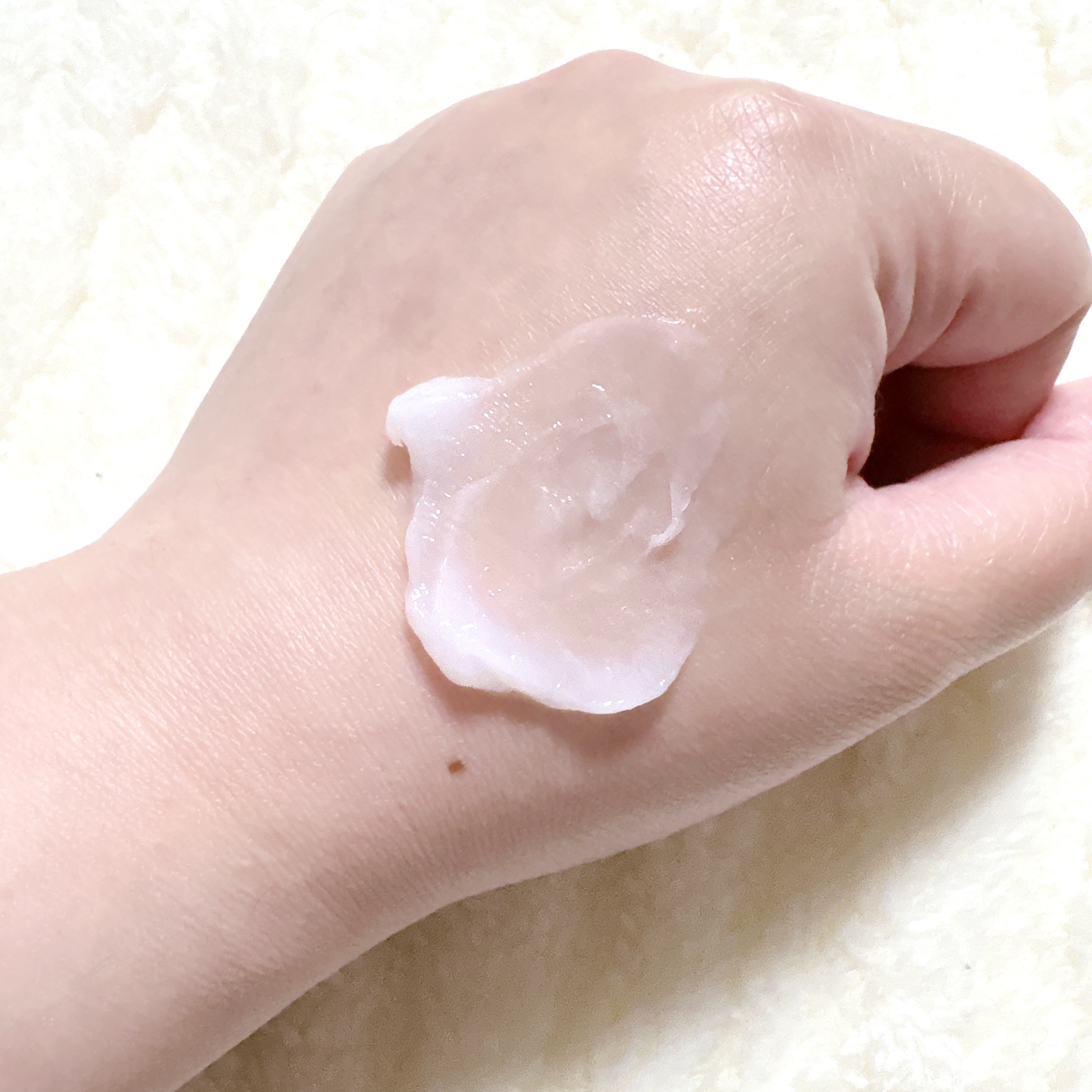 エッセンシャルプレミアム とろ生ヘアマスク/エッセンシャル/ヘアマスク・ヘアパックを使ったクチコミ（3枚目）