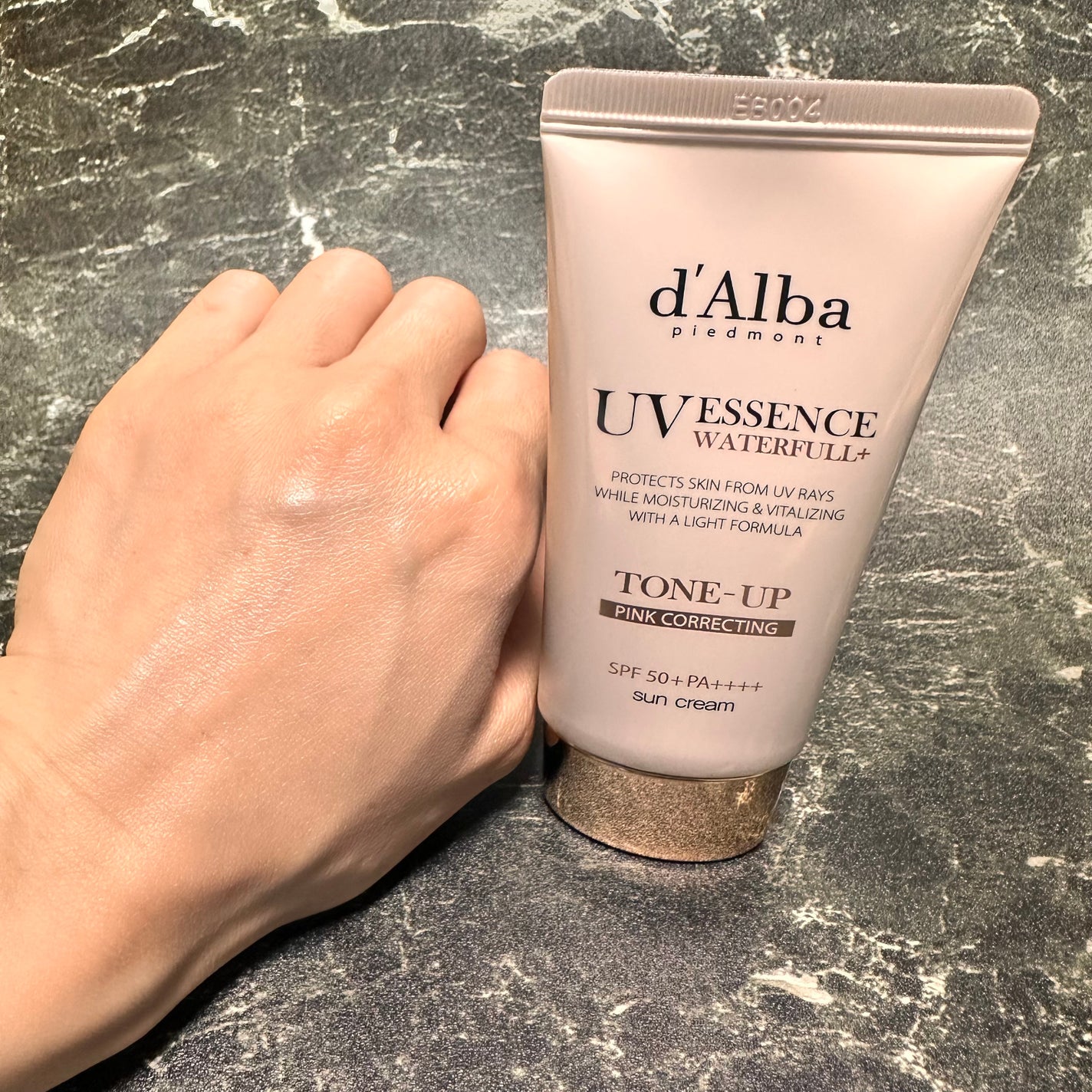 ウォータフルトーンアップサンクリーム/ダルバ/日焼け止めクリームを使ったクチコミ(2枚目)