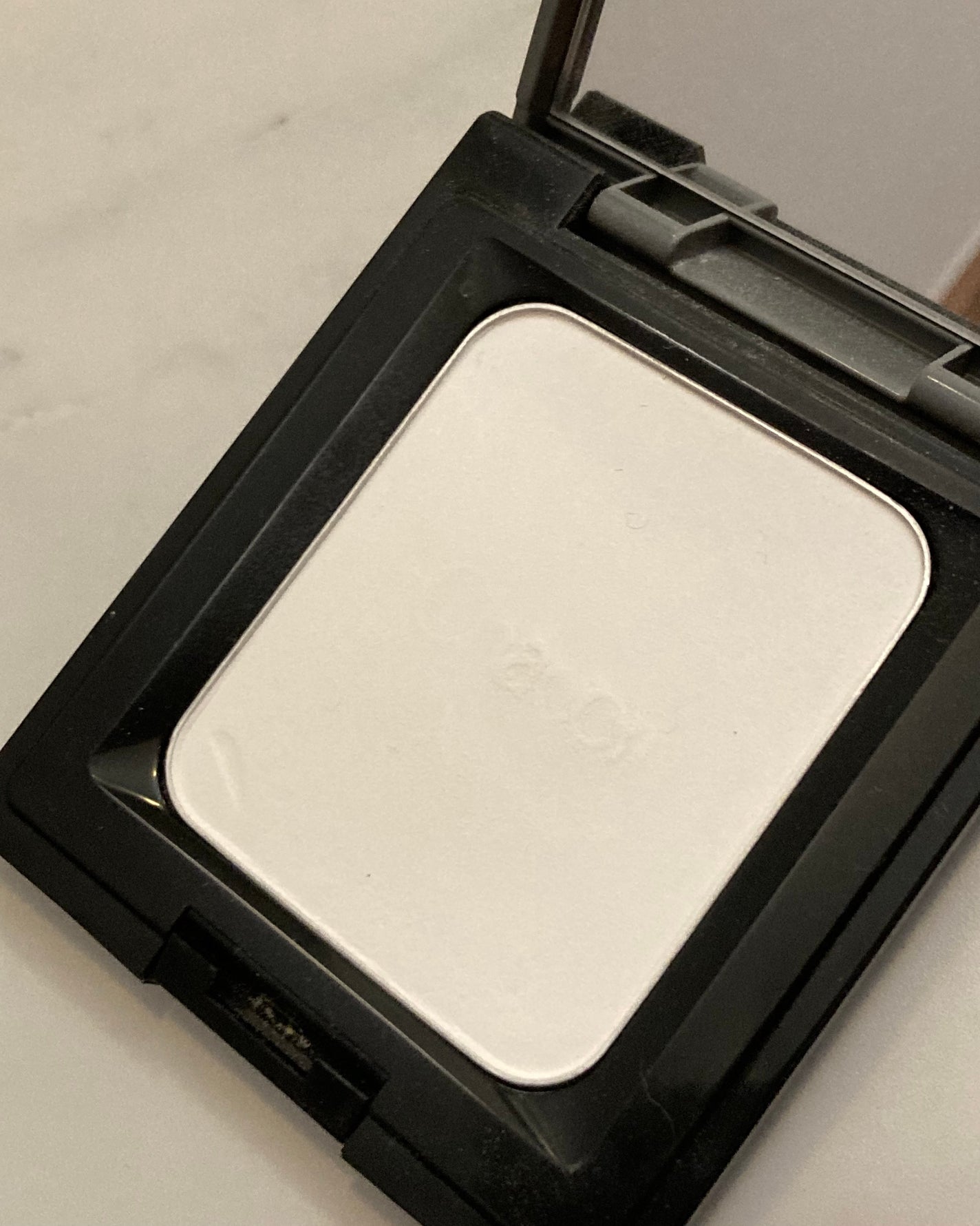 コンプレクションクリエイター/チャコット・コスメティクス/プレストパウダーを使ったクチコミ(2枚目)