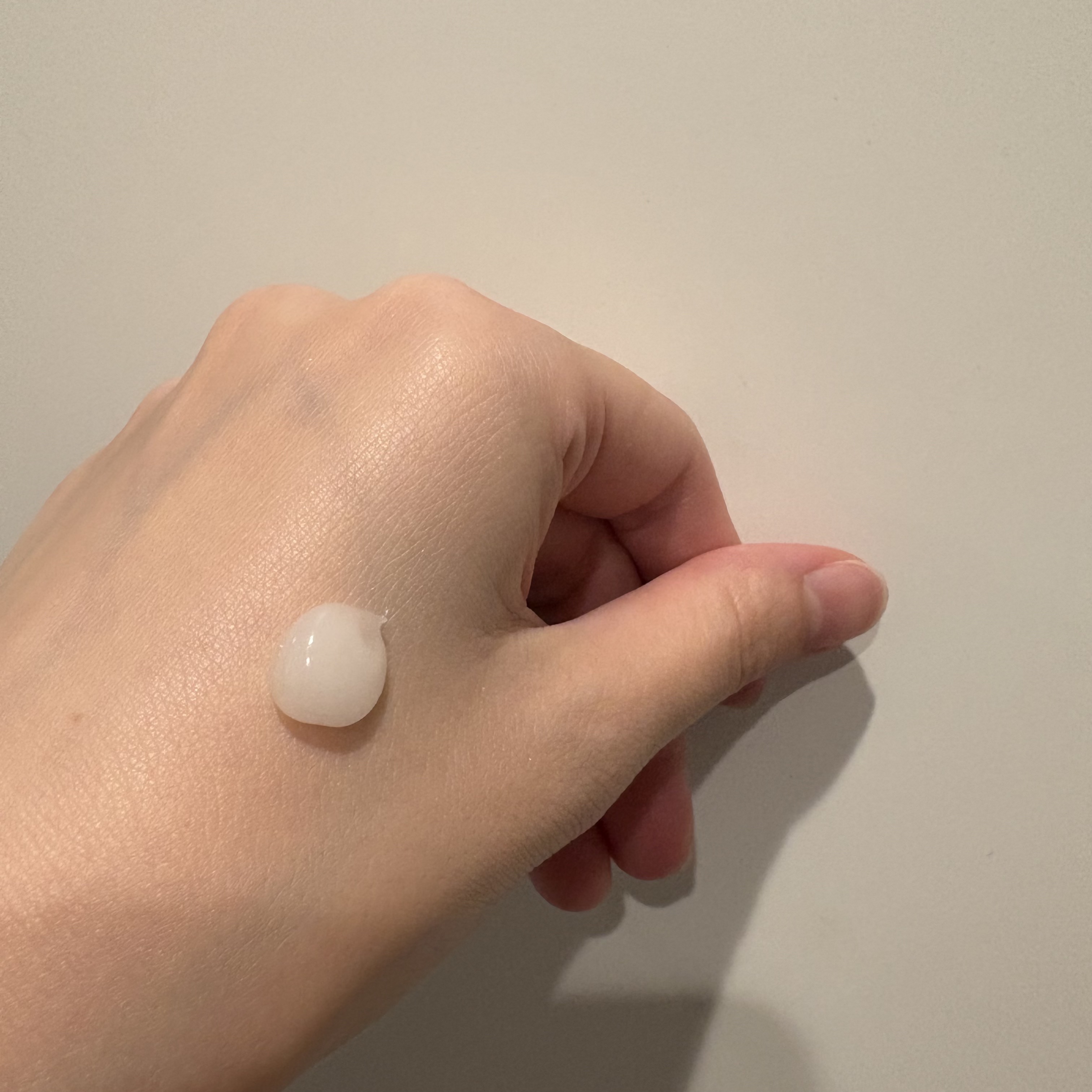 エッセンシャル プレミアム うるりジェリーミルク/エッセンシャル/ヘアミルクを使ったクチコミ（3枚目）