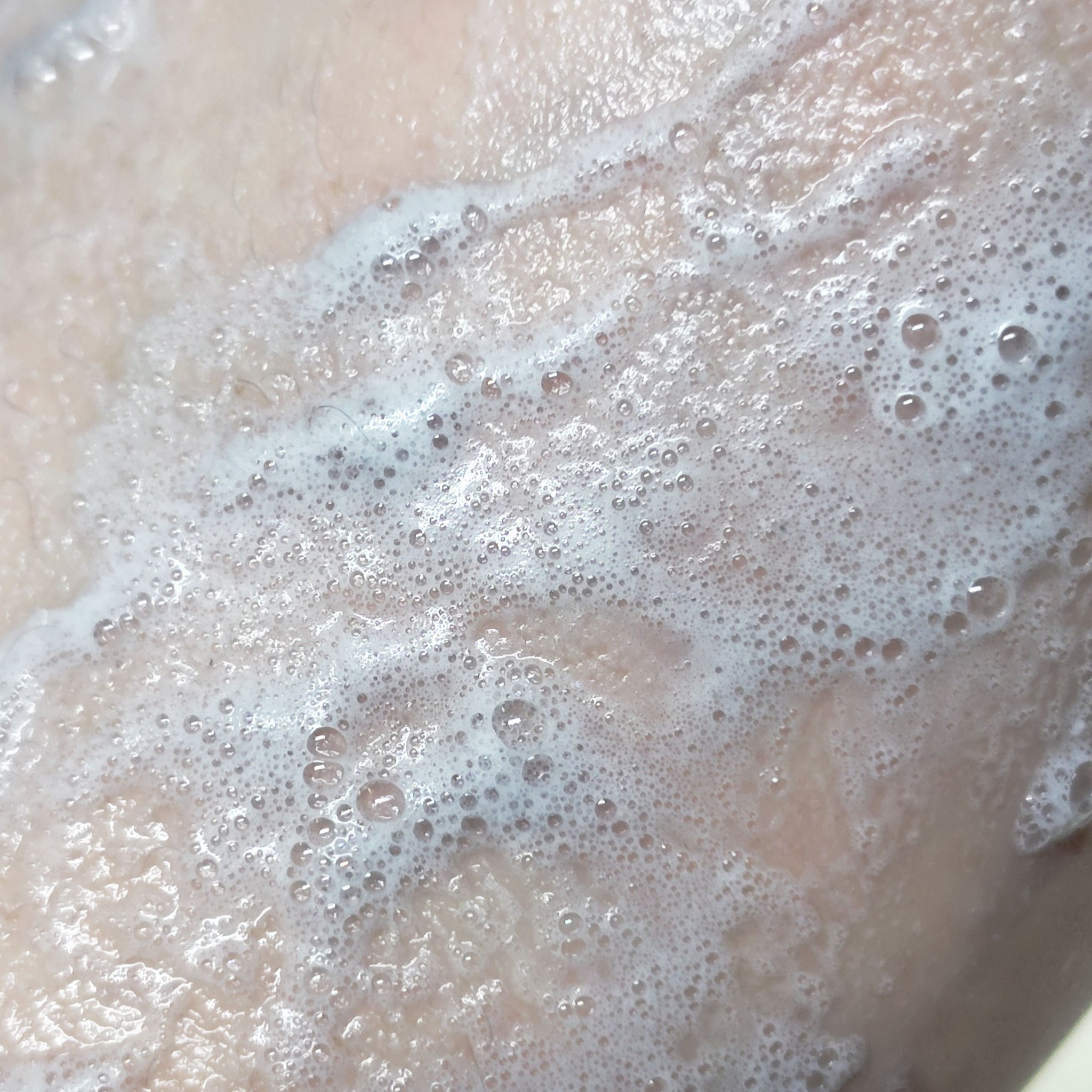 ブラック フレッシュ フォーミング マッド/shu uemura/洗顔フォームを使ったクチコミ（3枚目）