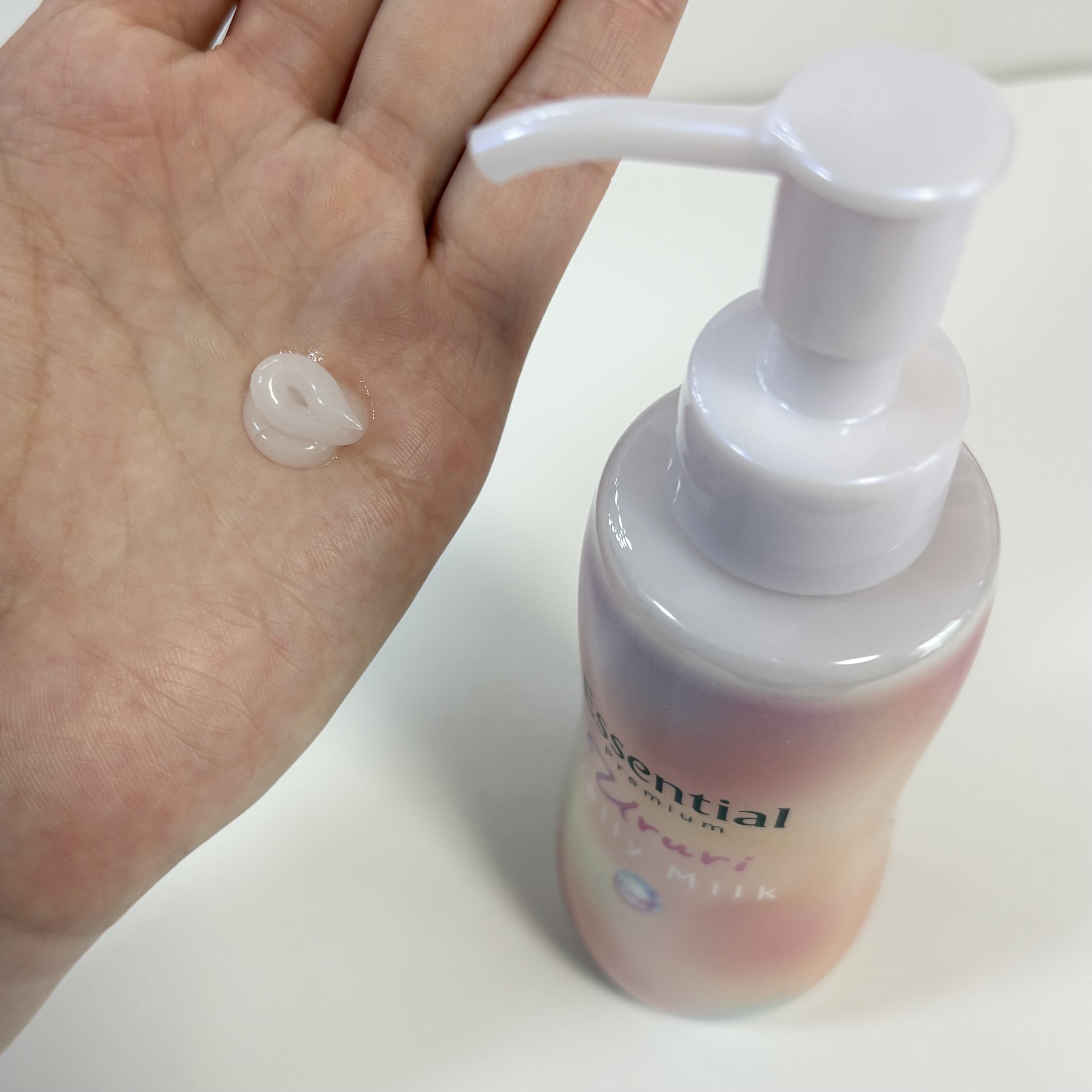 エッセンシャル プレミアム うるりジェリーミルク/エッセンシャル/ヘアミルクを使ったクチコミ（2枚目）