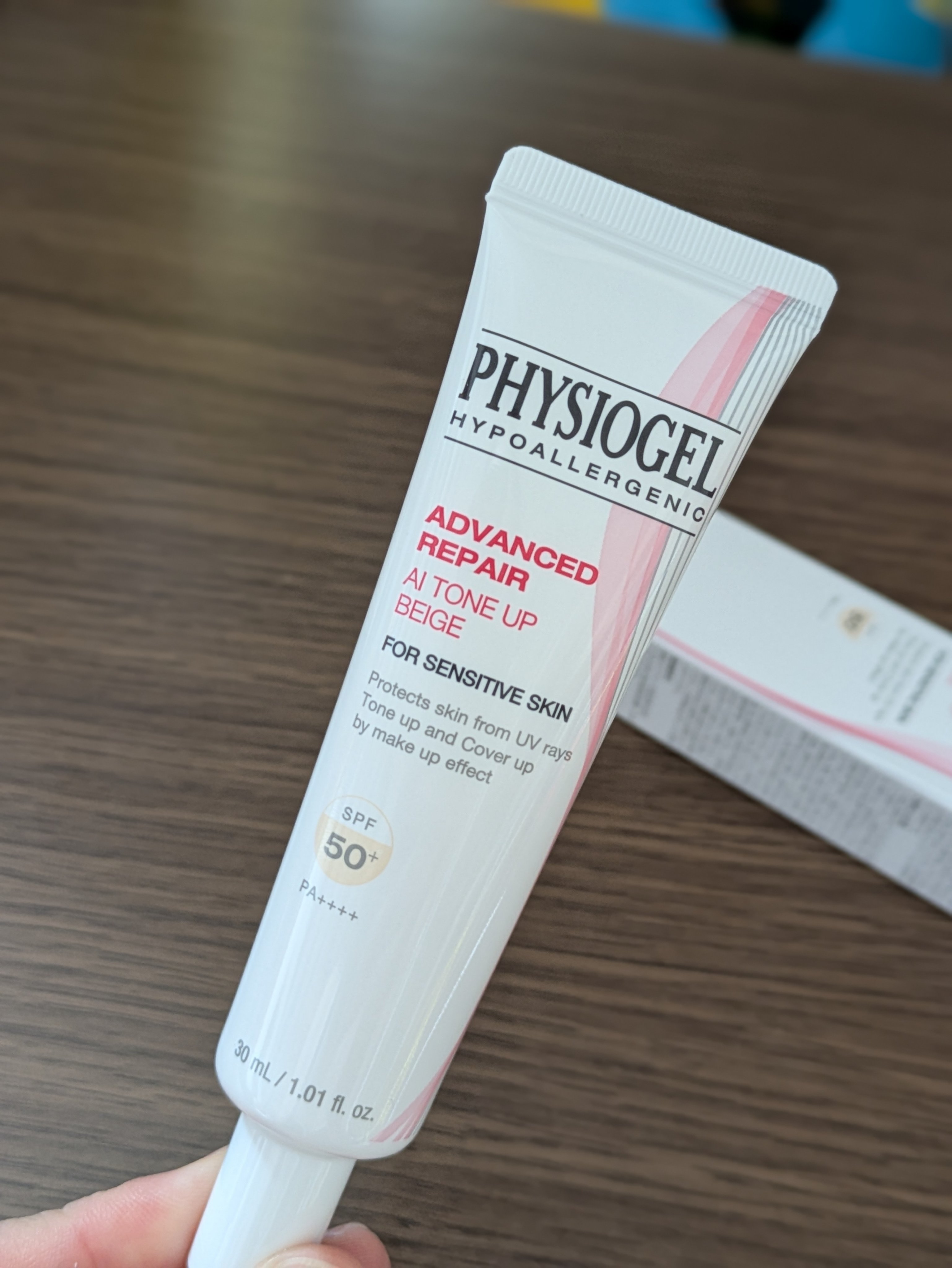 アドバンスドリペア　ＡＩトーンアップ　ベージュ/PHYSIOGEL/日焼け止めクリームを使ったクチコミ（3枚目）