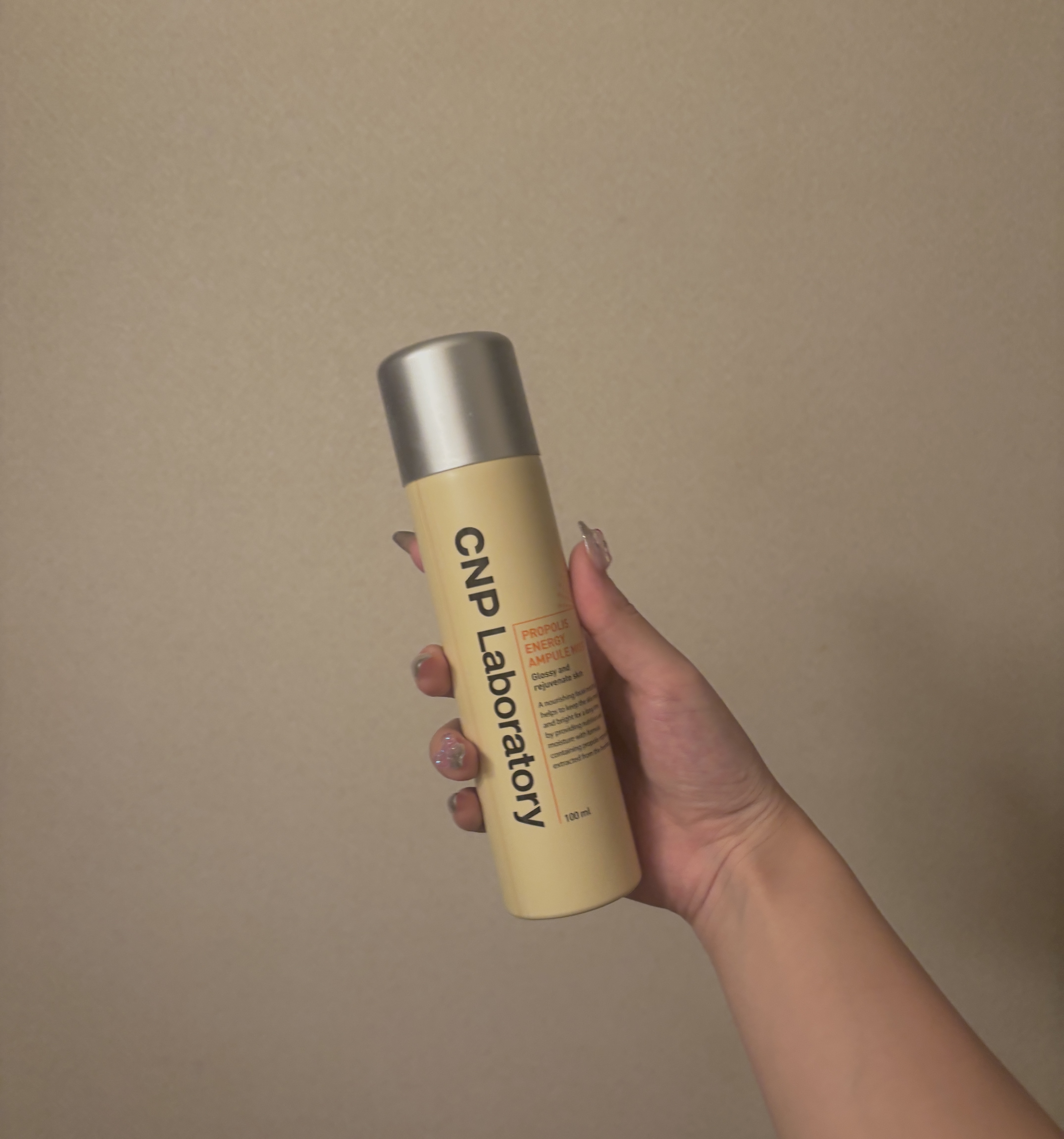 ⭐CNP Laboratory🐳💦
プロP ミスト   100ml
¥1,650



長時間うるおいに満ちたツヤ肌へと
導くプロポリスエキス成分入り
ミスト状化粧水🩵🤍🎀

細かい霧状のミストで化粧崩れを
気にすることなく、メイ