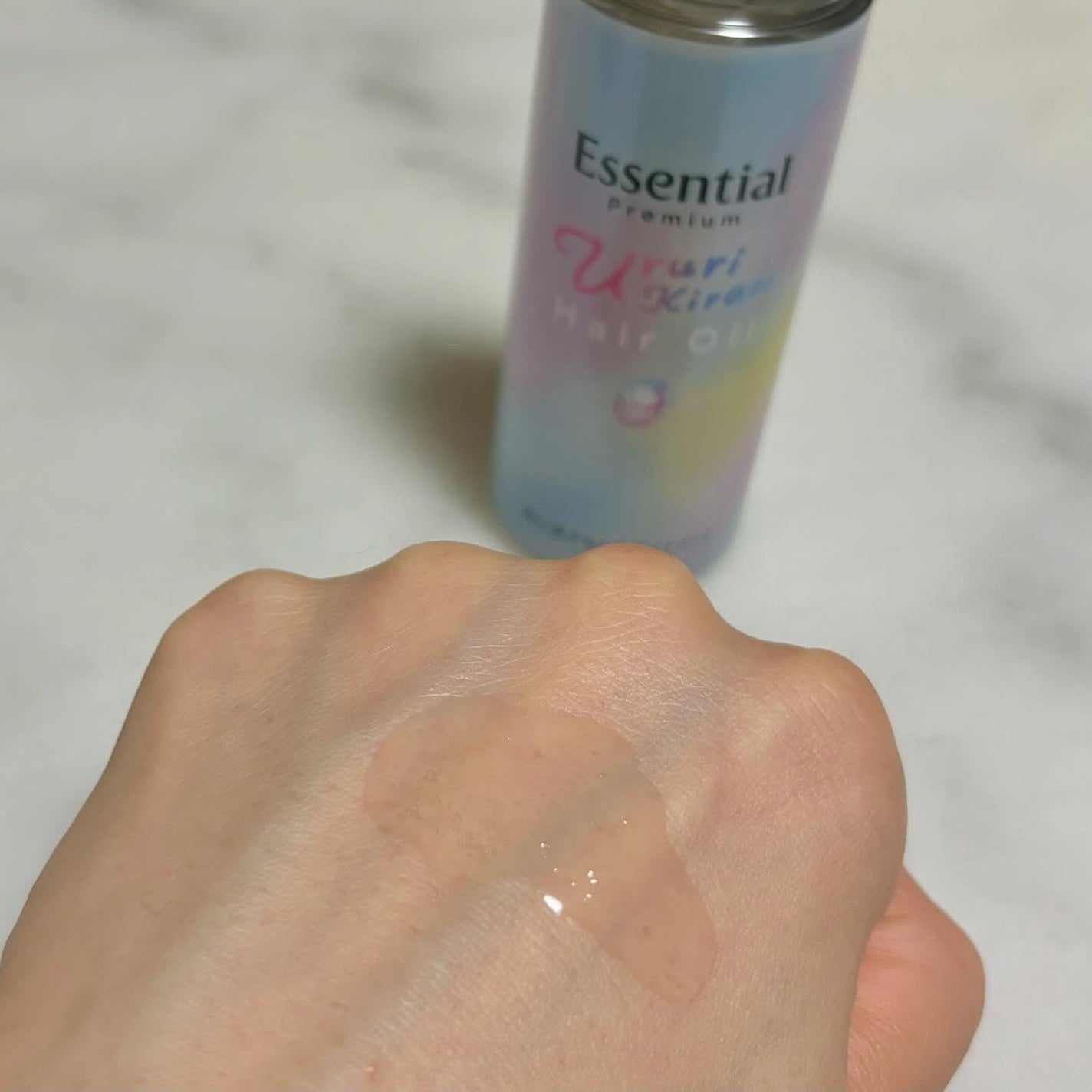 エッセンシャル プレミアム うるりキラリオイル/エッセンシャル/ヘアオイルを使ったクチコミ(2枚目)