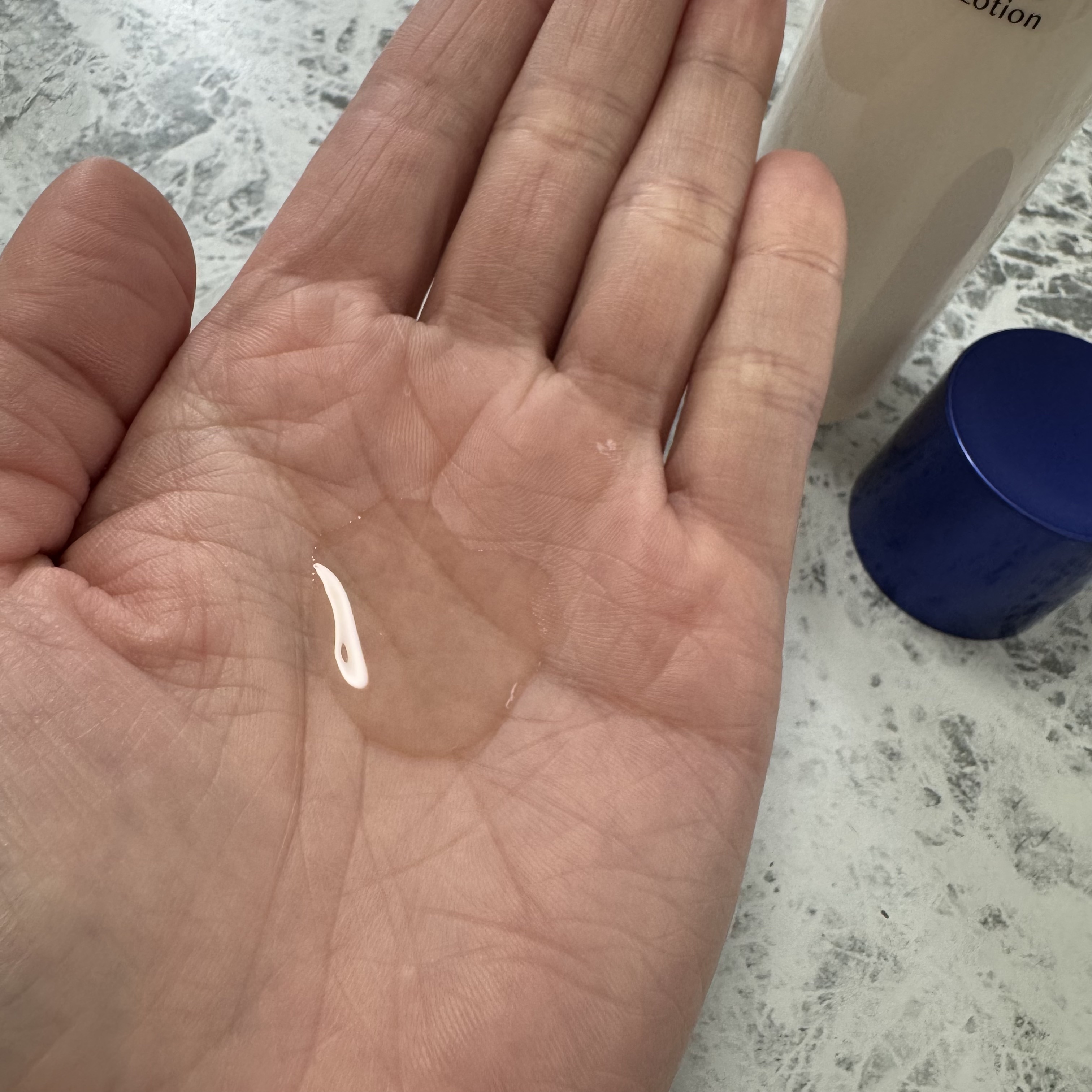 トランシーノ薬用ブライトニングクリアローション/トランシーノ/化粧水を使ったクチコミ（3枚目）