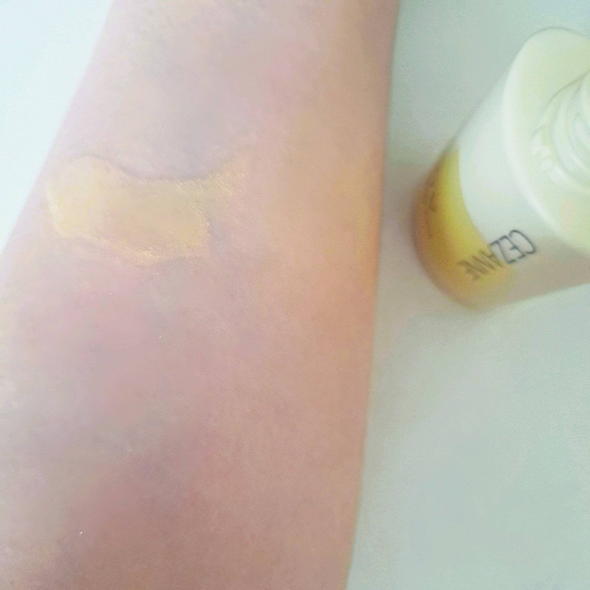 皮脂テカリ防止下地/CEZANNE/化粧下地を使ったクチコミ（3枚目）