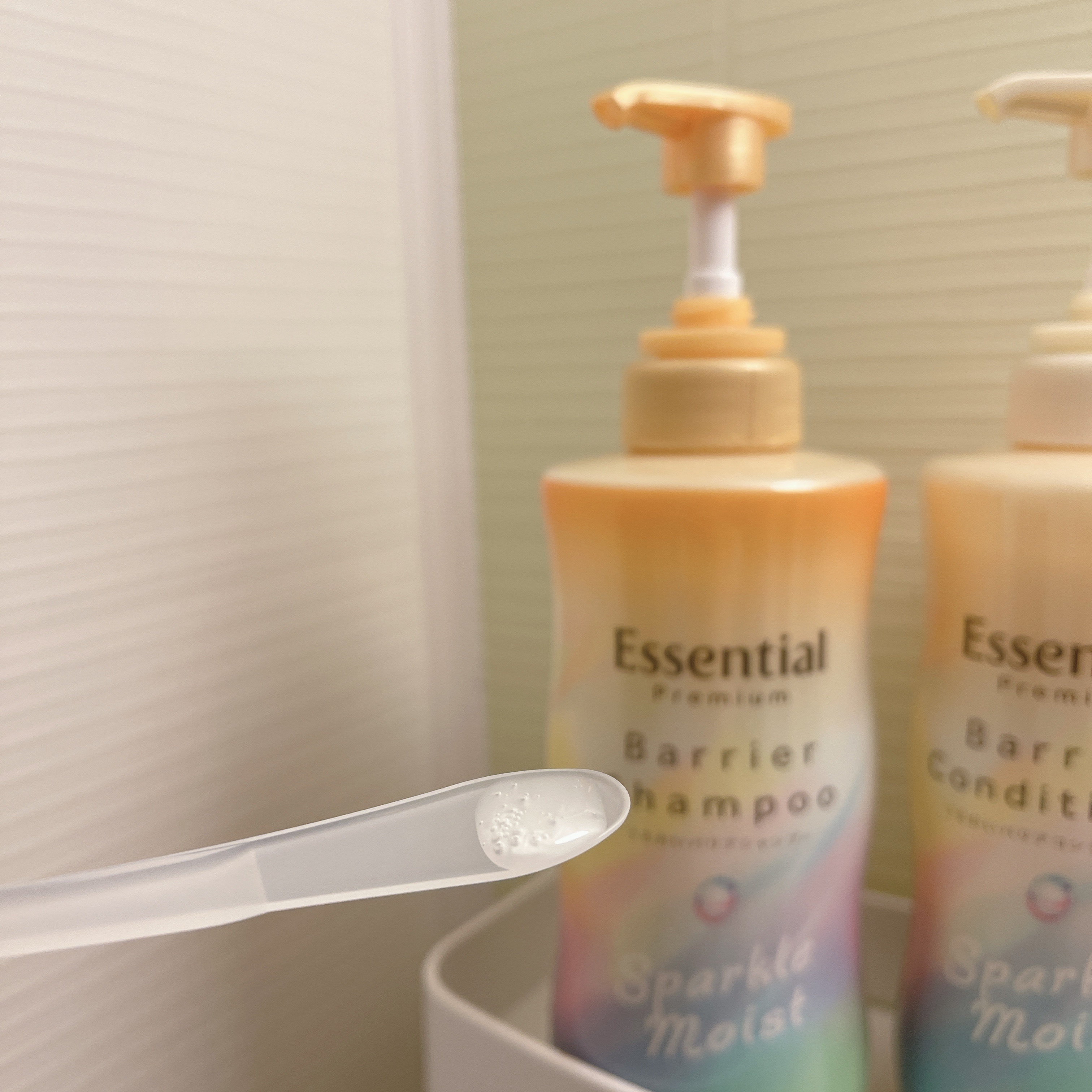 エッセンシャルプレミアム バリアシャンプー・コンディショナー スパークルモイスト/エッセンシャル/市販シャンプーを使ったクチコミ（2枚目）