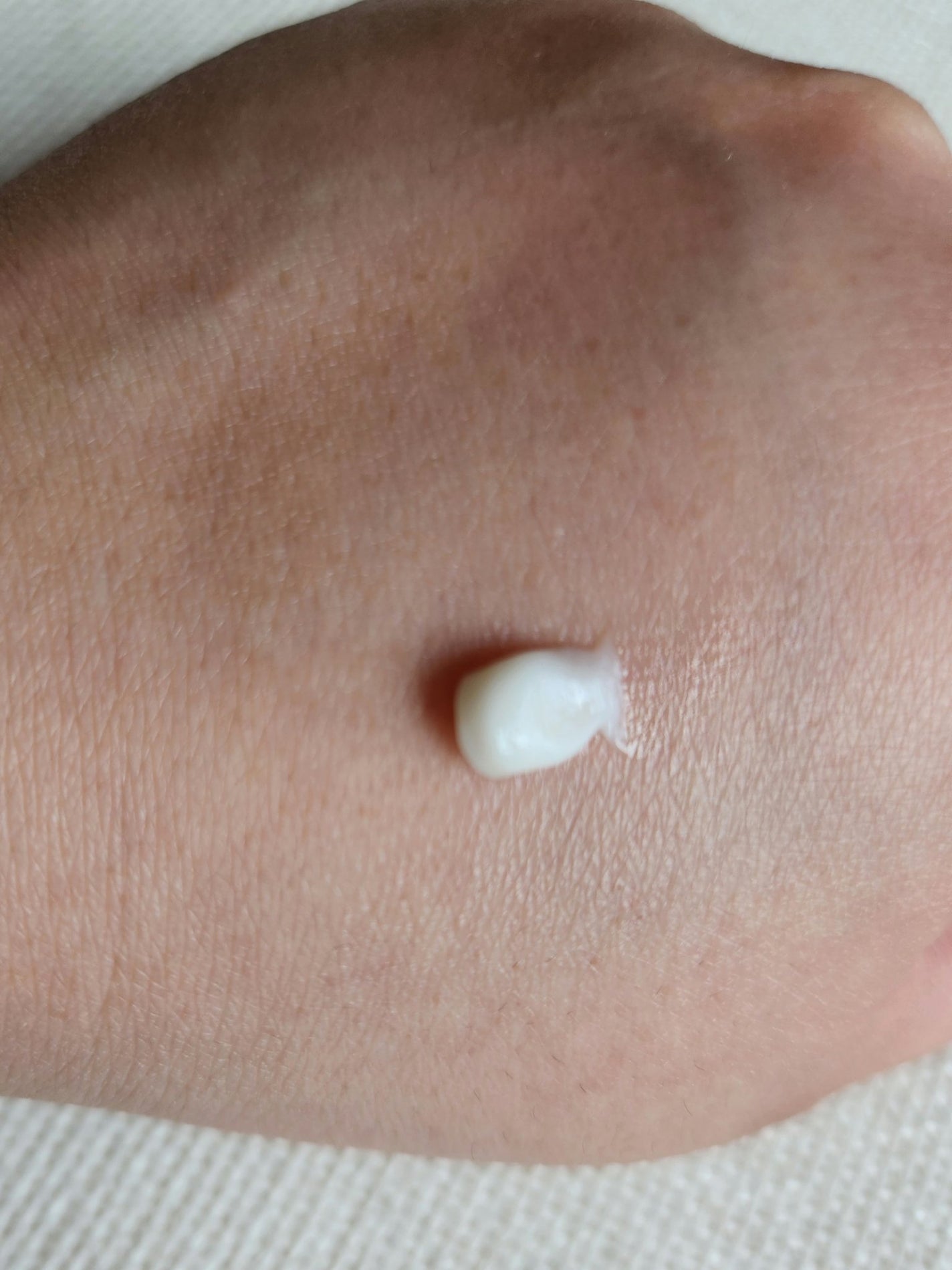 薬用足指さらさらクリーム/デオナチュレ/デオドラント・制汗剤を使ったクチコミ(4枚目)