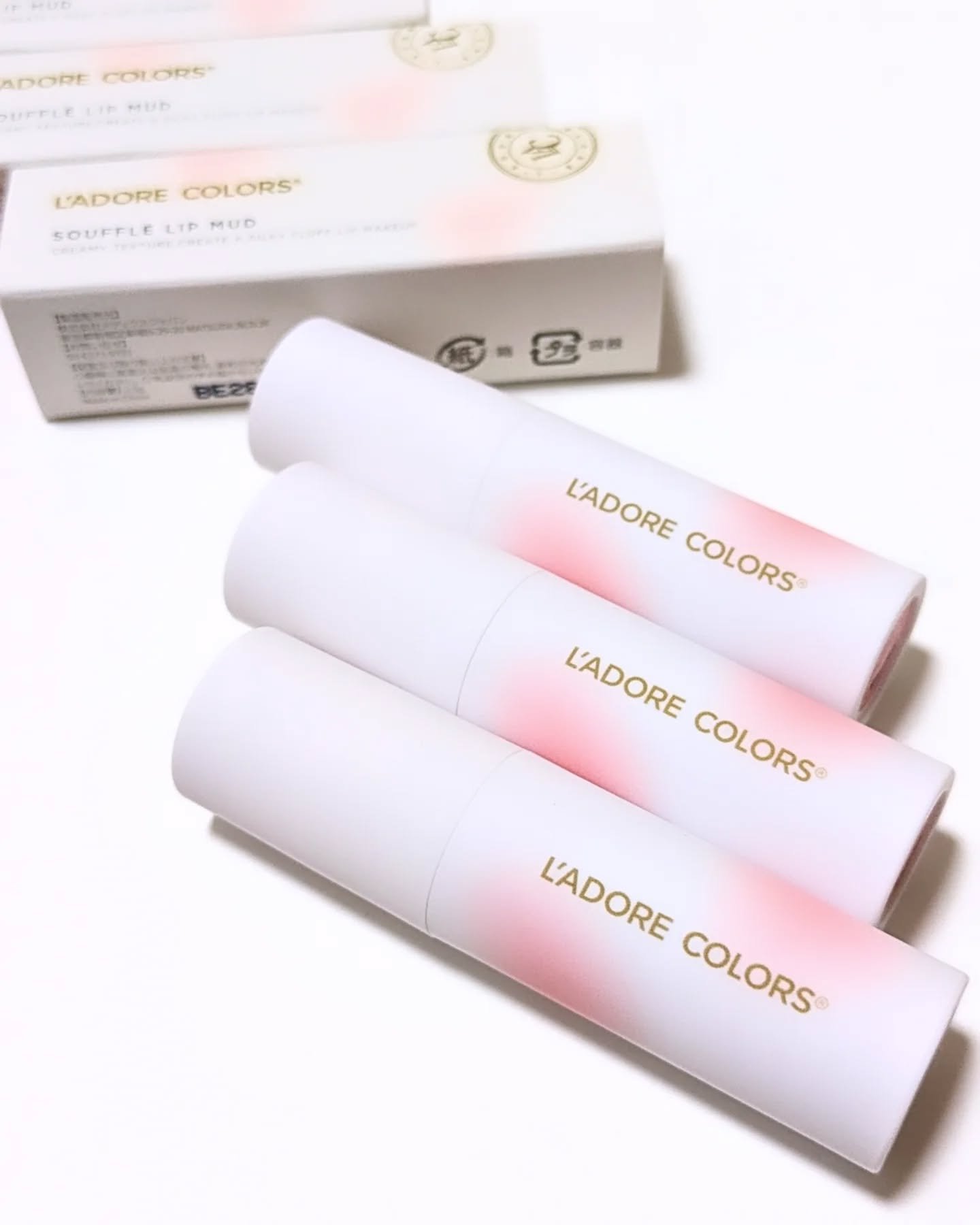 スフレマットリップ/L'adore Colors/口紅を使ったクチコミ（1枚目）