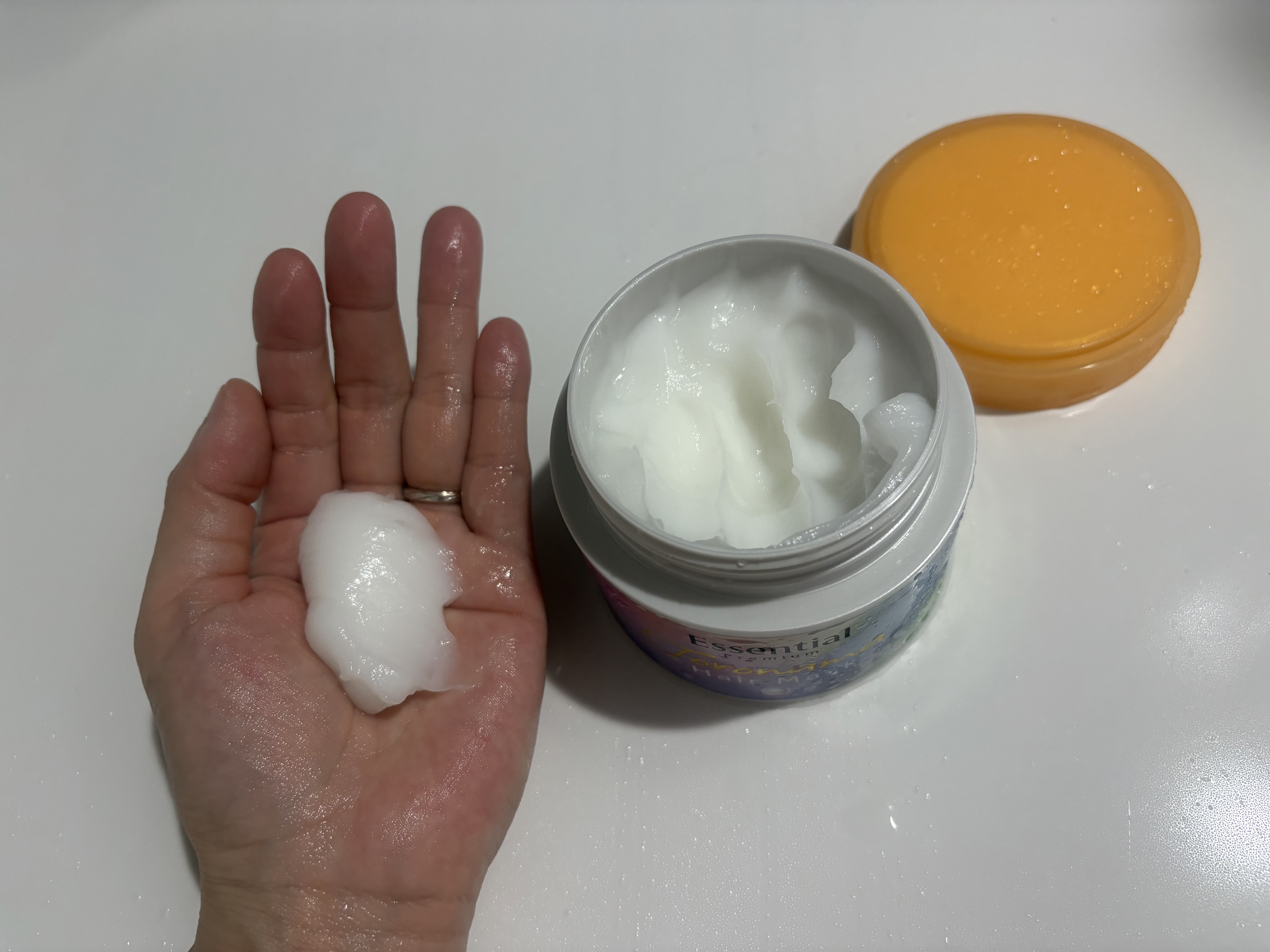 エッセンシャルプレミアム とろ生ヘアマスク/エッセンシャル/ヘアマスク・ヘアパックを使ったクチコミ（3枚目）