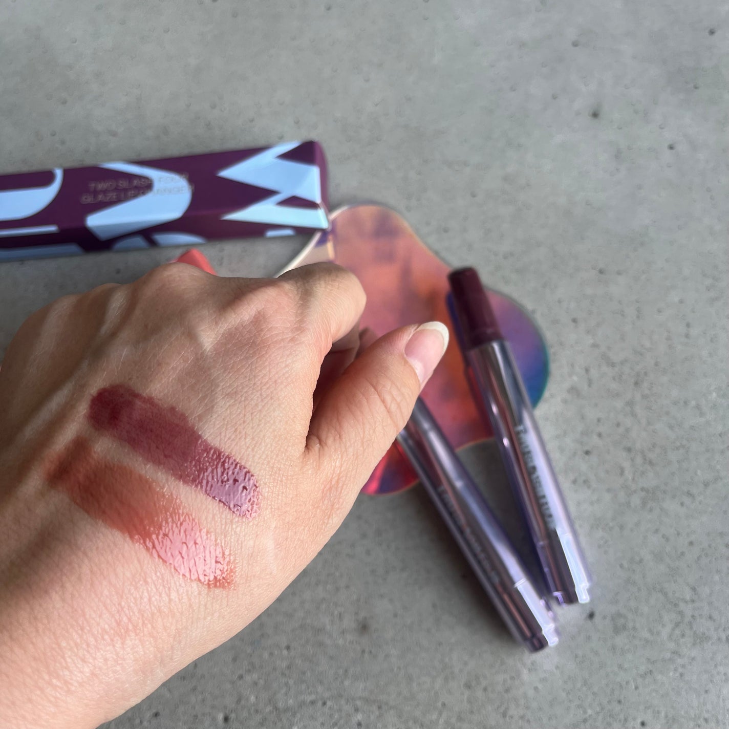グレイズリップチェンジャー/TWO SLASH FOUR/口紅を使ったクチコミ(4枚目)