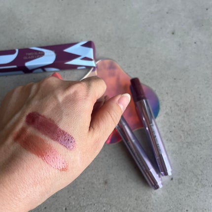 グレイズリップチェンジャー/TWO SLASH FOUR/口紅を使ったクチコミ(4枚目)