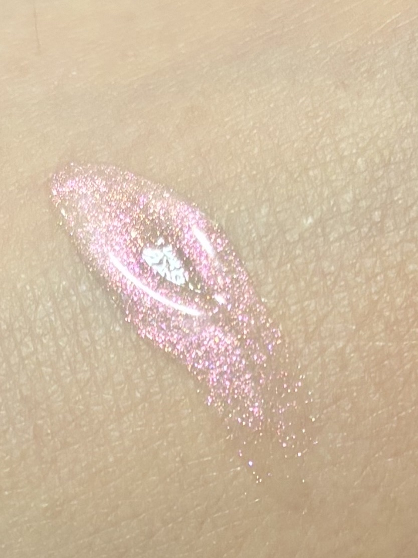 デューステインシアーオーロラグロス/Milk Touch/リップグロスを使ったクチコミ（3枚目）