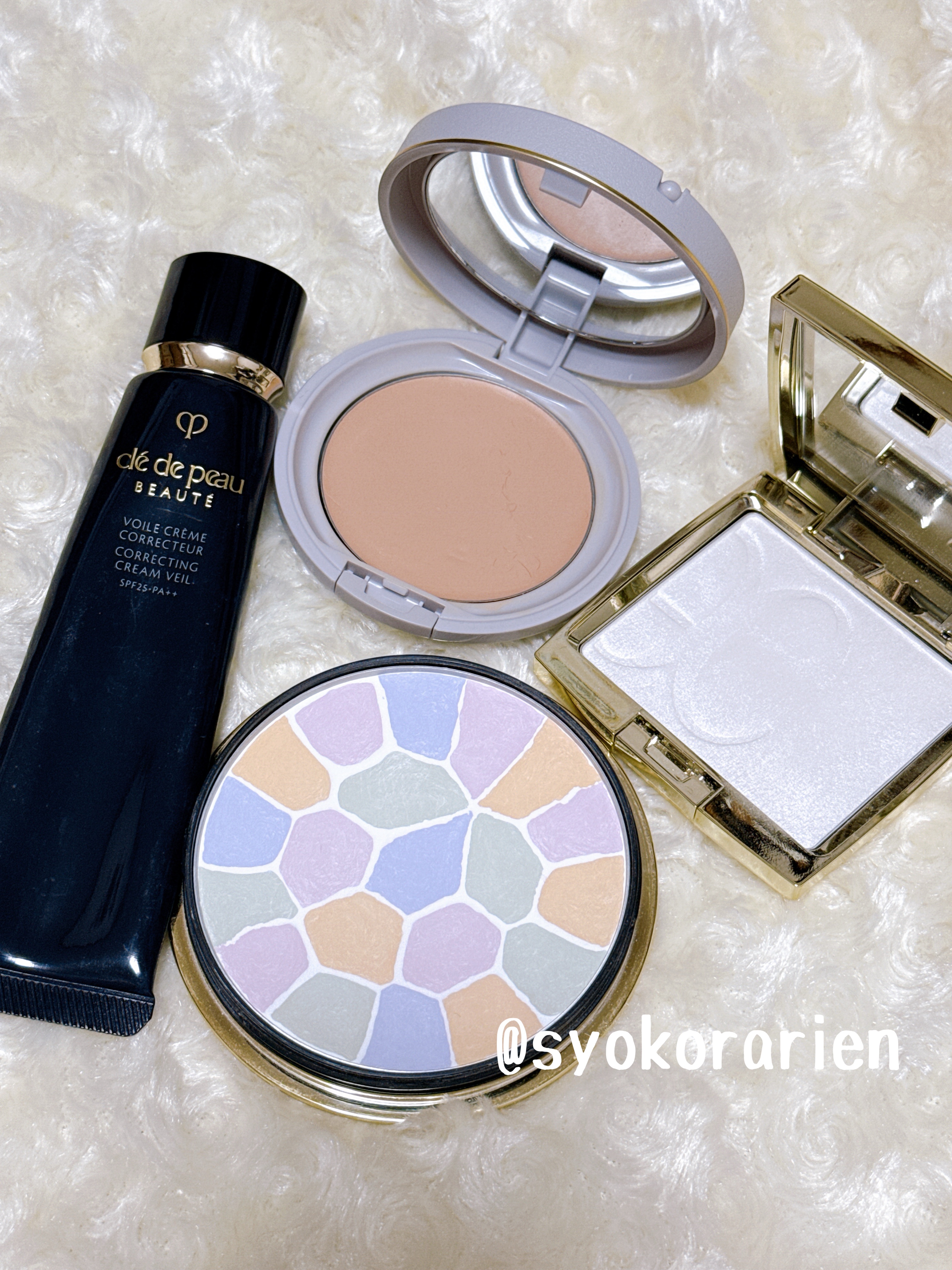 エレガンス ラ プードル オートニュアンス リクスィーズ/Elégance/プレストパウダーを使ったクチコミ（2枚目）