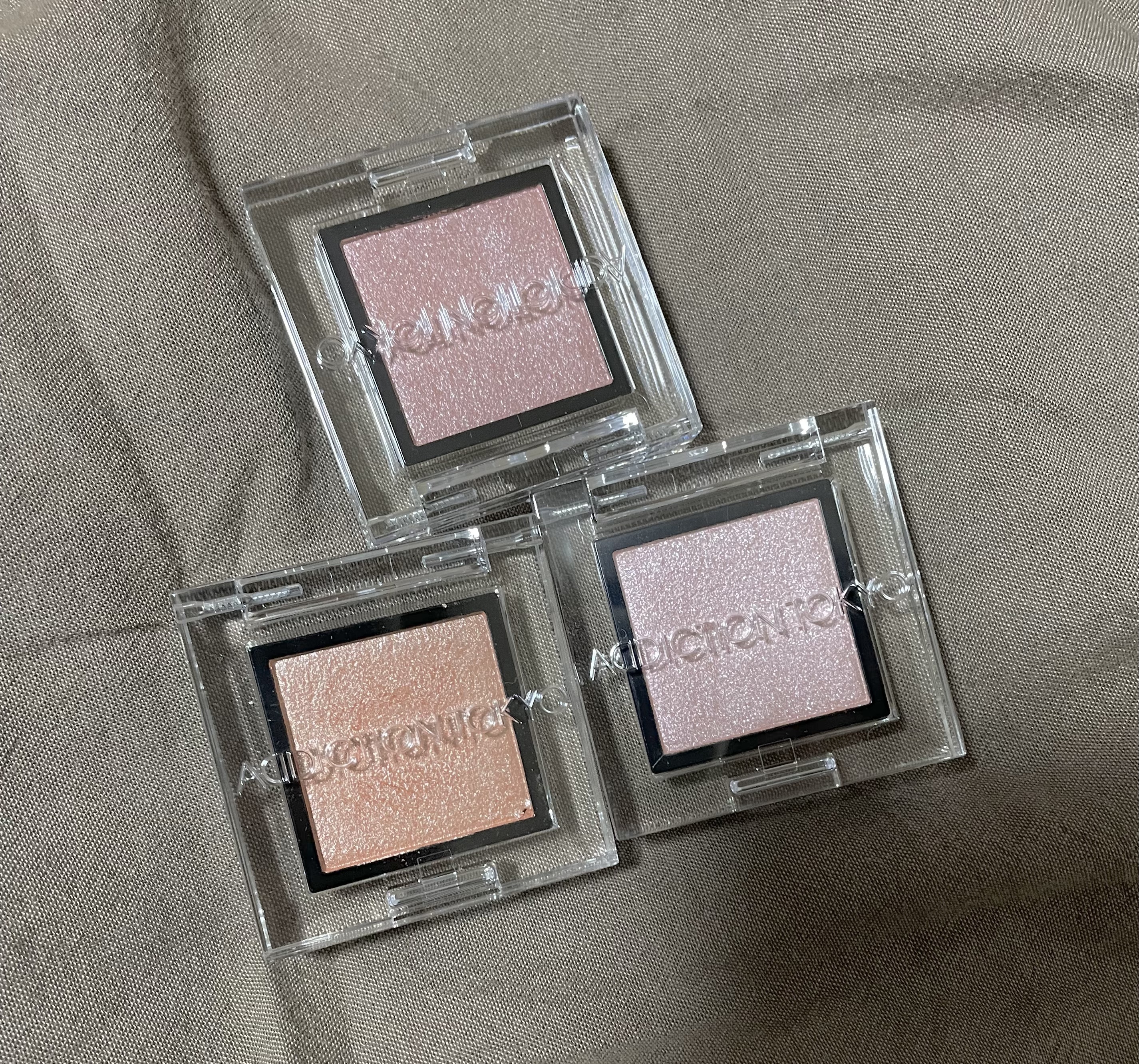 addictionのアイシャドウがリニューアルするということでお気に入りのカラーを駆け込みで購入しました💨

014P cry baby
012P my baby
022P tiny shell

全体的にグレイッシュ味のあるカラーが揃っ