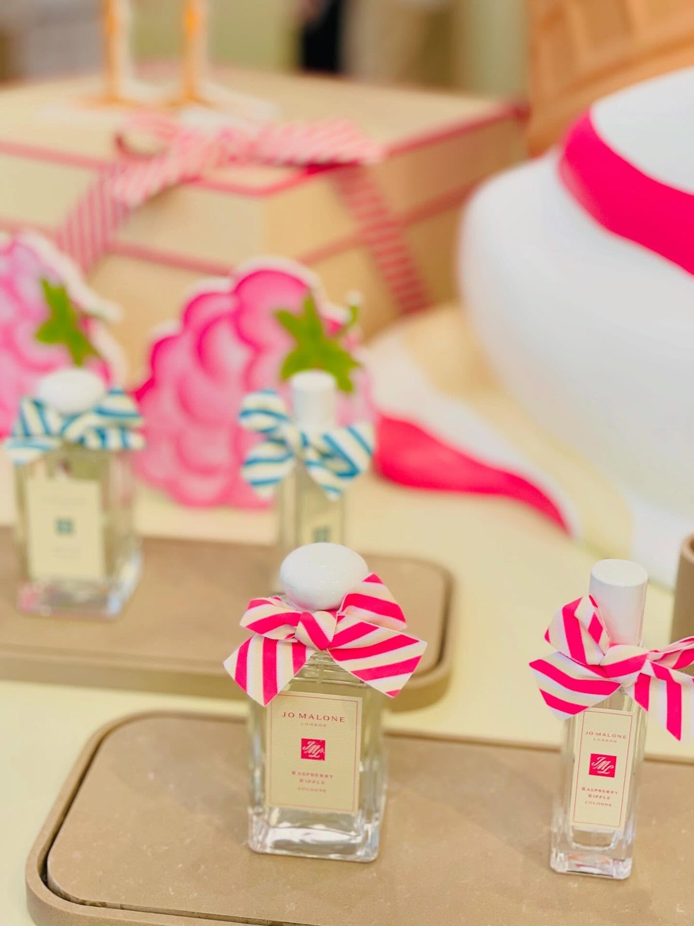 AZ on LIPS 「#jomalonelondon#ジョーマローンロンドン#JML..」(5枚目)