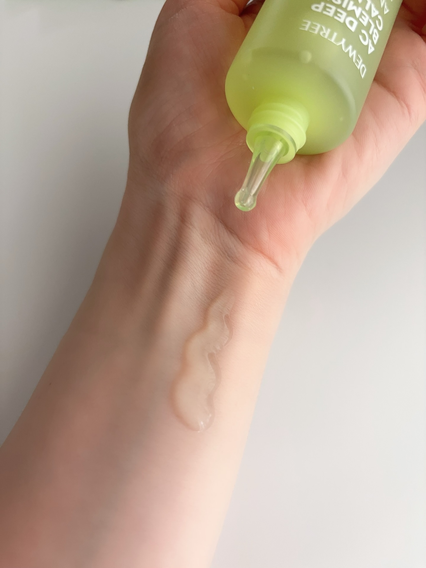 デューイツリー　ＡＣ　ディープ　ブレミッシュエッセンス ６０ｍｌ/DEWYTREE/美容液を使ったクチコミ（3枚目）