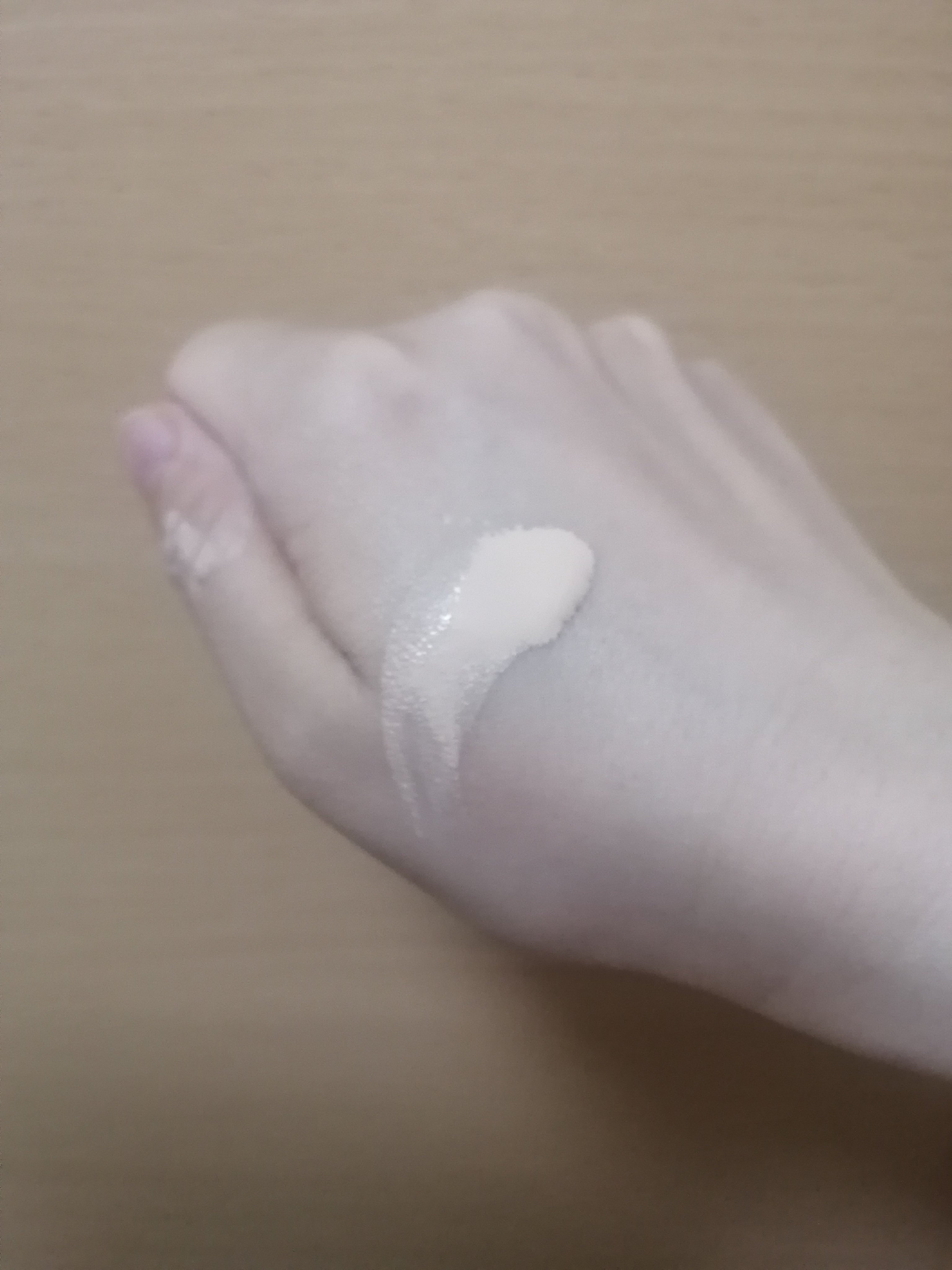 キル カバー ハイ グロウ ファンデーション 03 LINEN/CLIO/リキッドファンデーションを使ったクチコミ（2枚目）