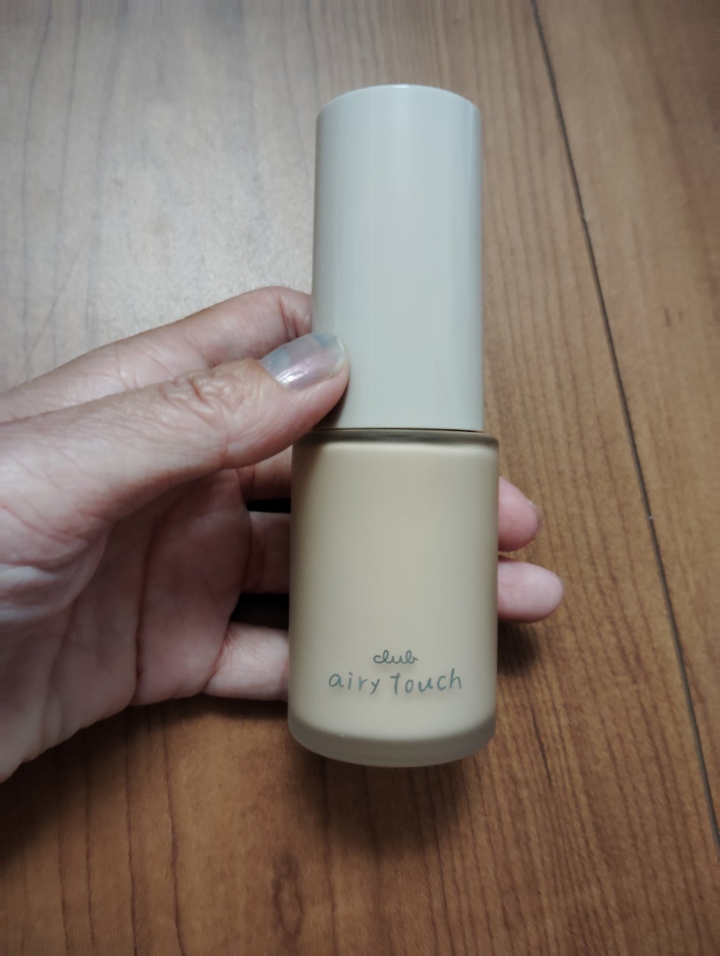 エアリータッチ セラム ファンデーション/クラブ/リキッドファンデーションを使ったクチコミ(2枚目)