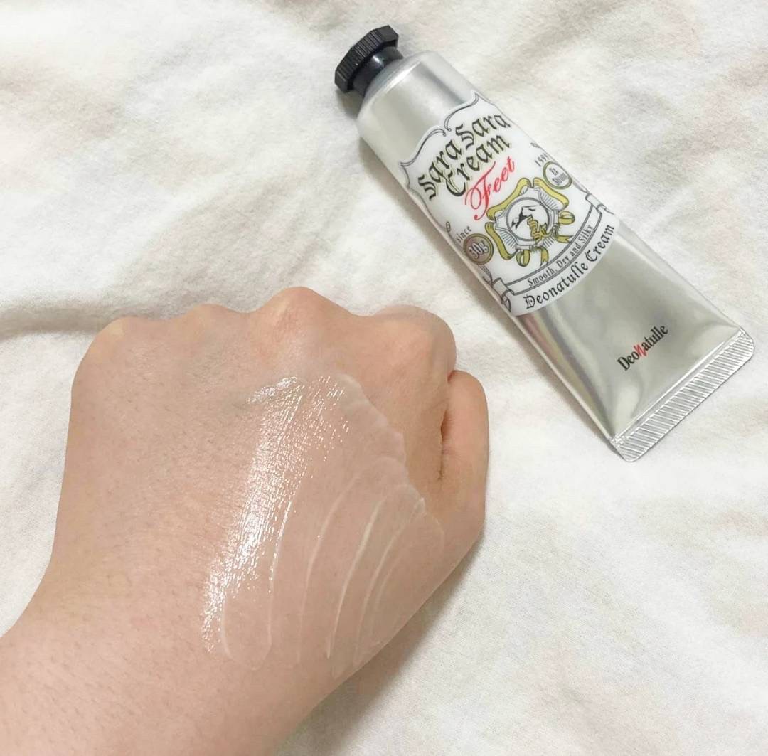 薬用足指さらさらクリーム/デオナチュレ/デオドラント・制汗剤を使ったクチコミ（3枚目）