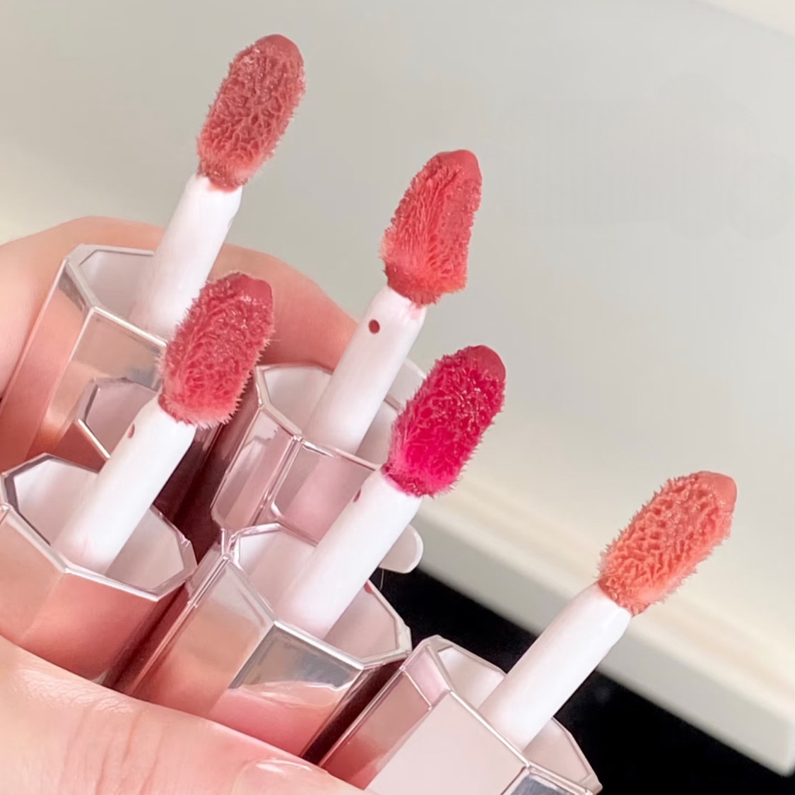 イドル リップ ジューシー トリート​ ＃12チェリー リシャス/LANCOME/リップグロスを使ったクチコミ（2枚目）