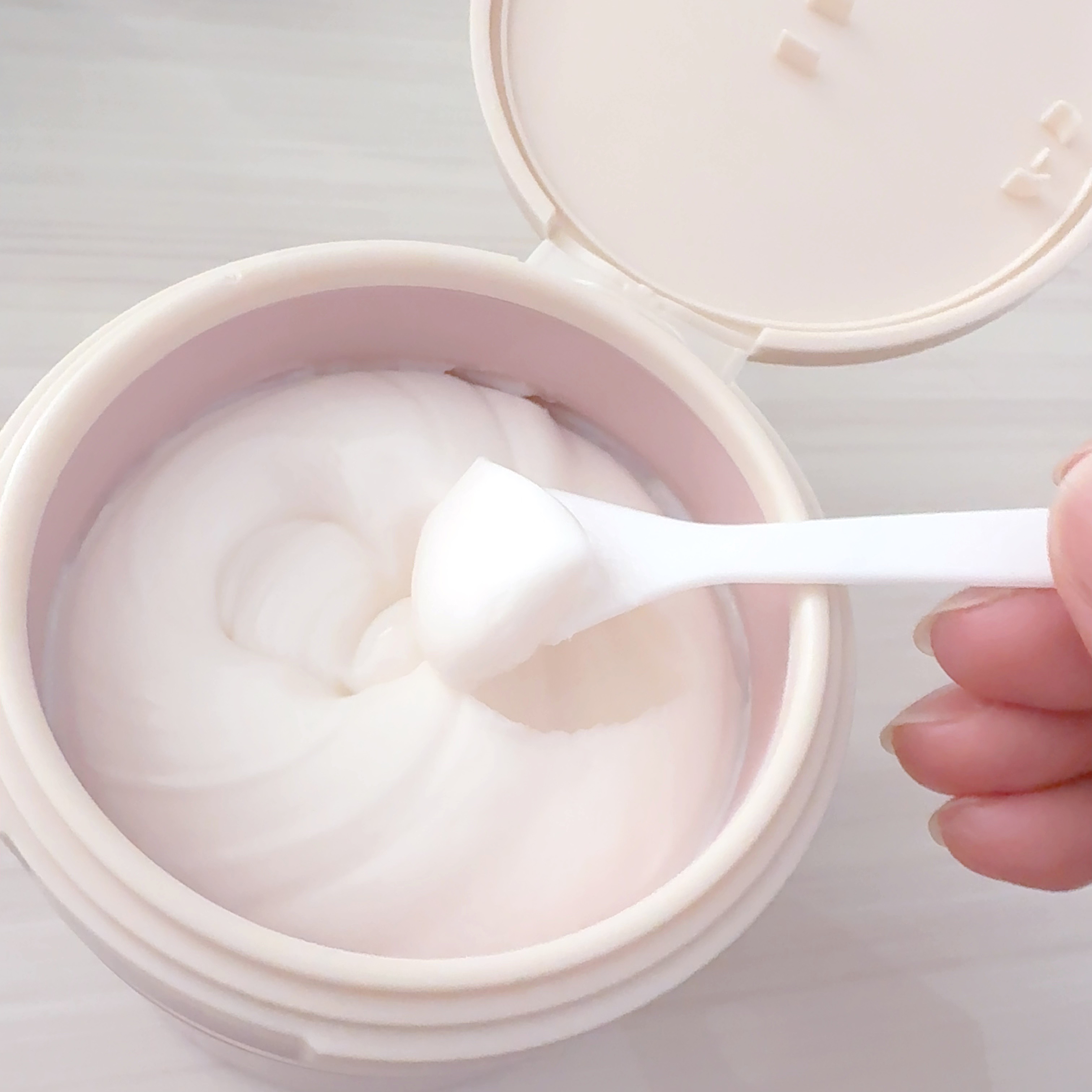 バクチオールスフレボディクリーム/MECHAI/ボディクリームを使ったクチコミ（2枚目）