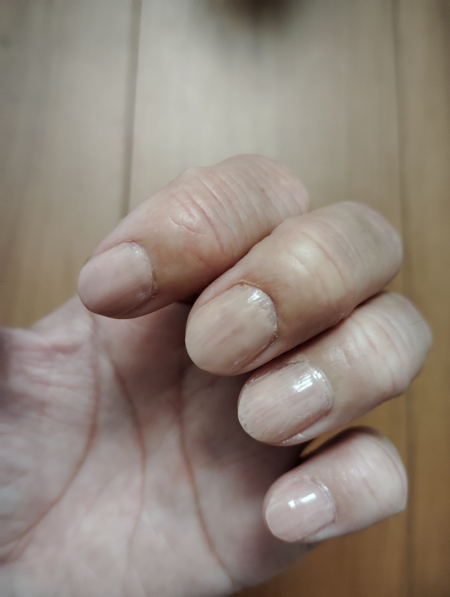 スピーディ フィニッシュ N 820 スモーキーピンク/リンメル ロンドン/マニキュアを使ったクチコミ（2枚目）