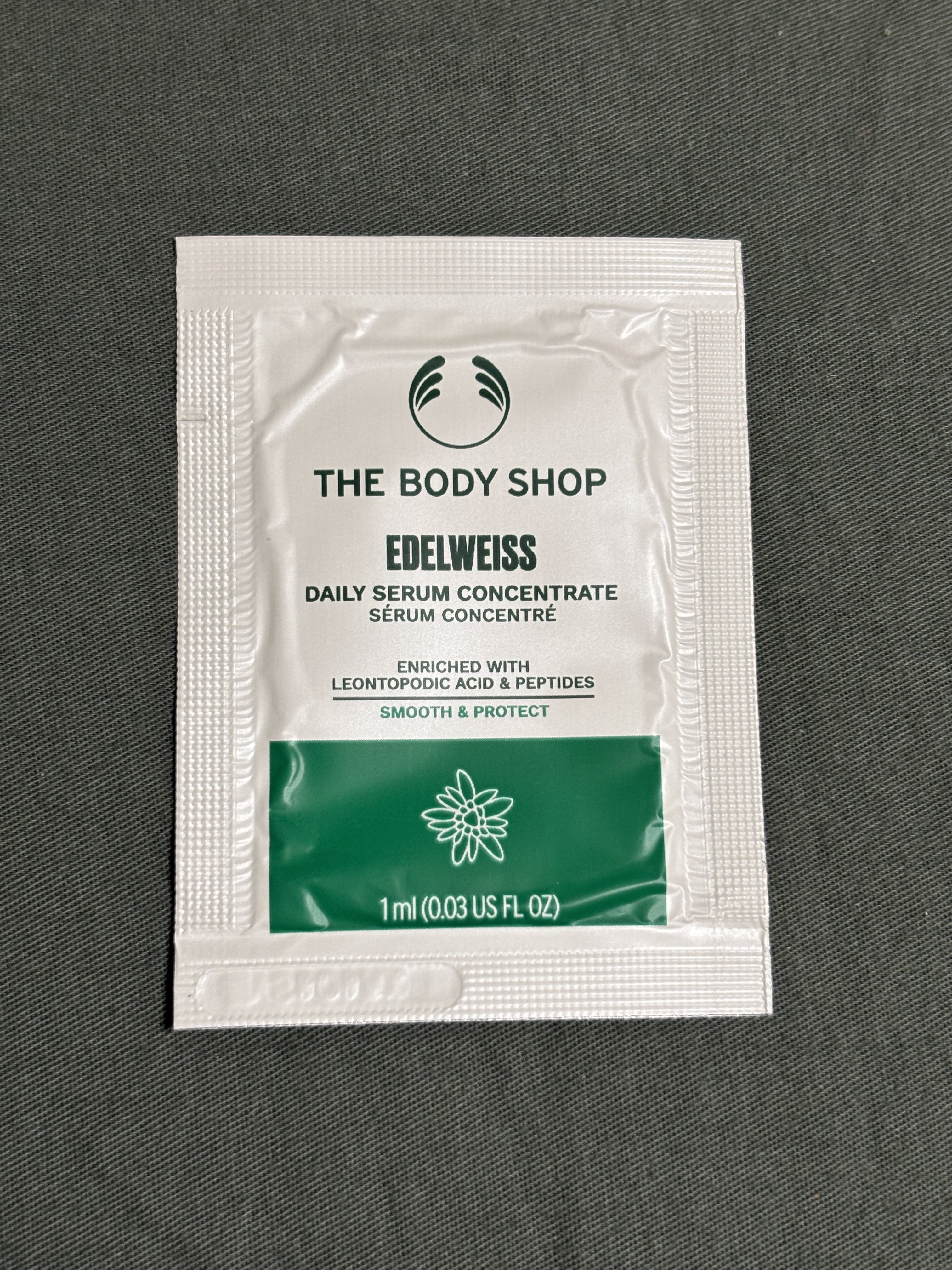 THE BODY SHOP EDW コンセントレート セラムのクチコミ「EDW コンセントレートセラム（美容液）  

・商品購入時にサンプルで付いてきた。
・夜のス.....」（1枚目）