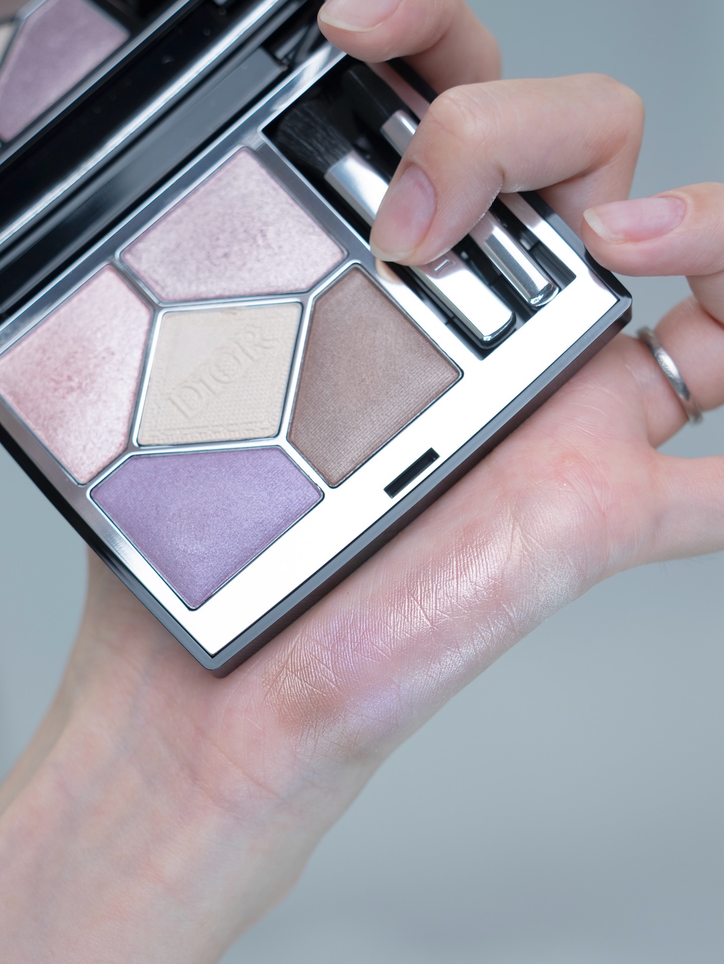 ディオールショウ サンク クルール/Dior/アイシャドウを使ったクチコミ（2枚目）
