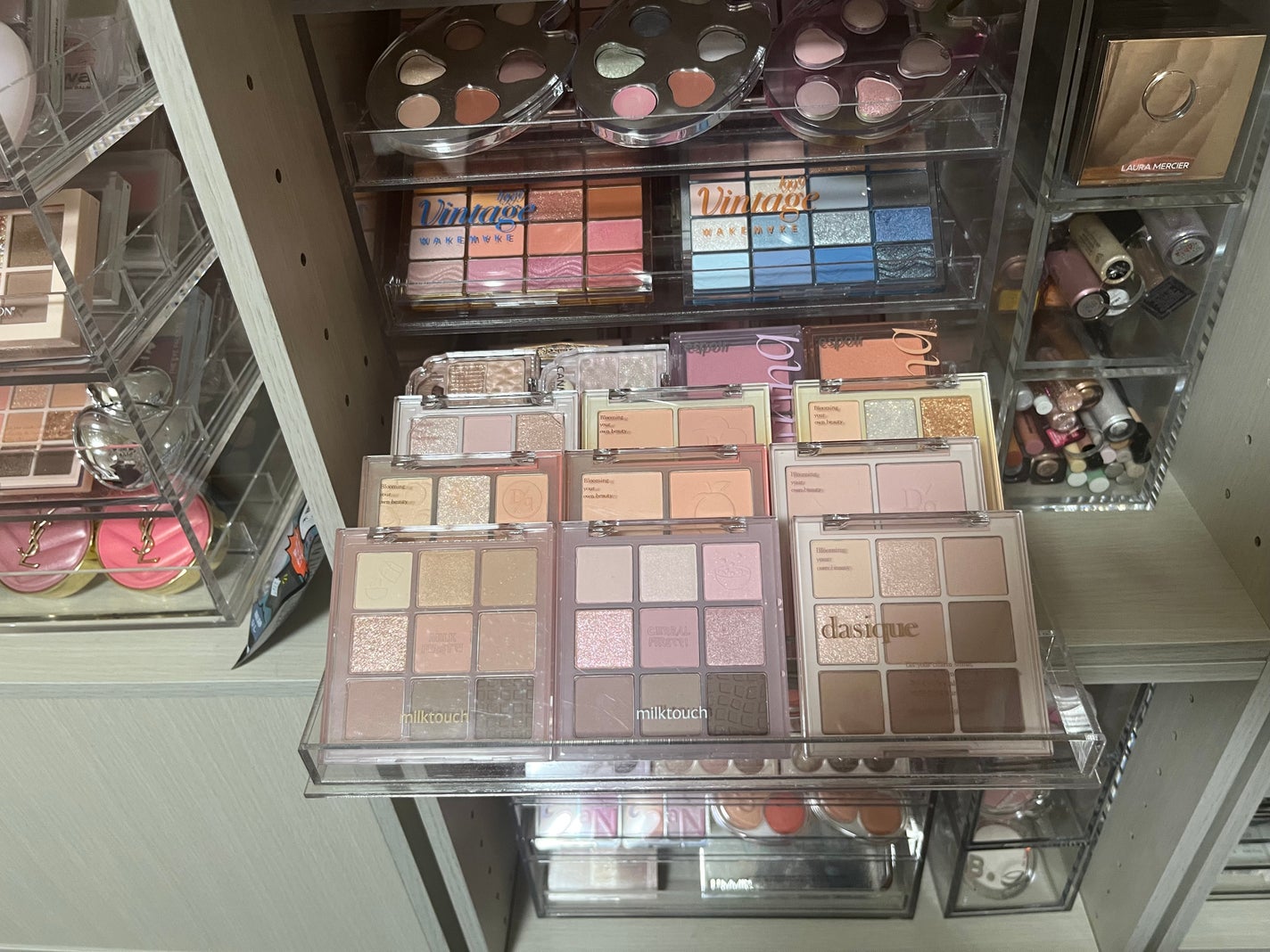 akarikai on LIPS 「コスメ収納パート3ビューティーイニットがなかったのでパチモンイ..」(4枚目)