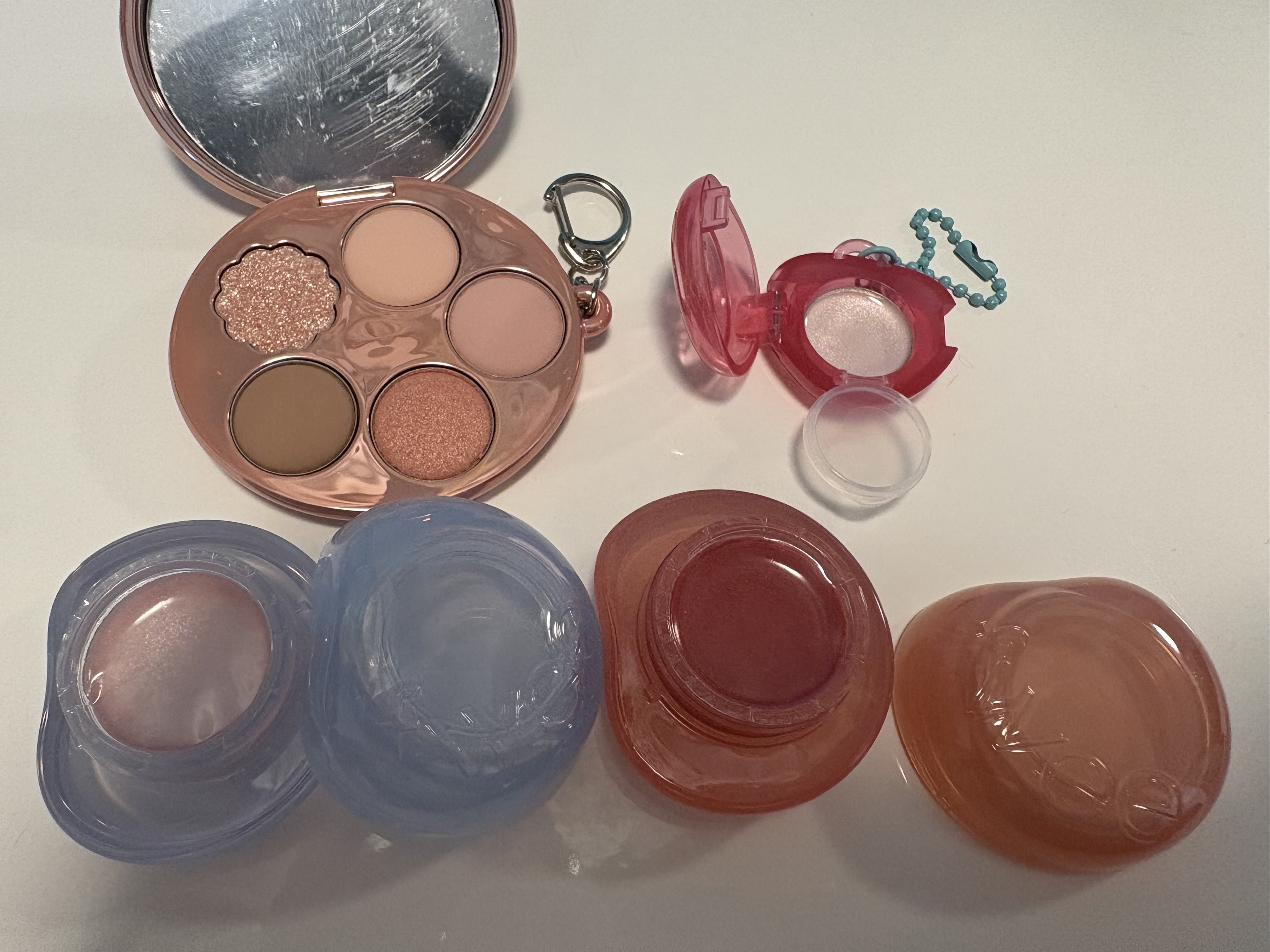 フィー リップアンドチーク グローイジェリーポット/fwee/リップグロスを使ったクチコミ（2枚目）