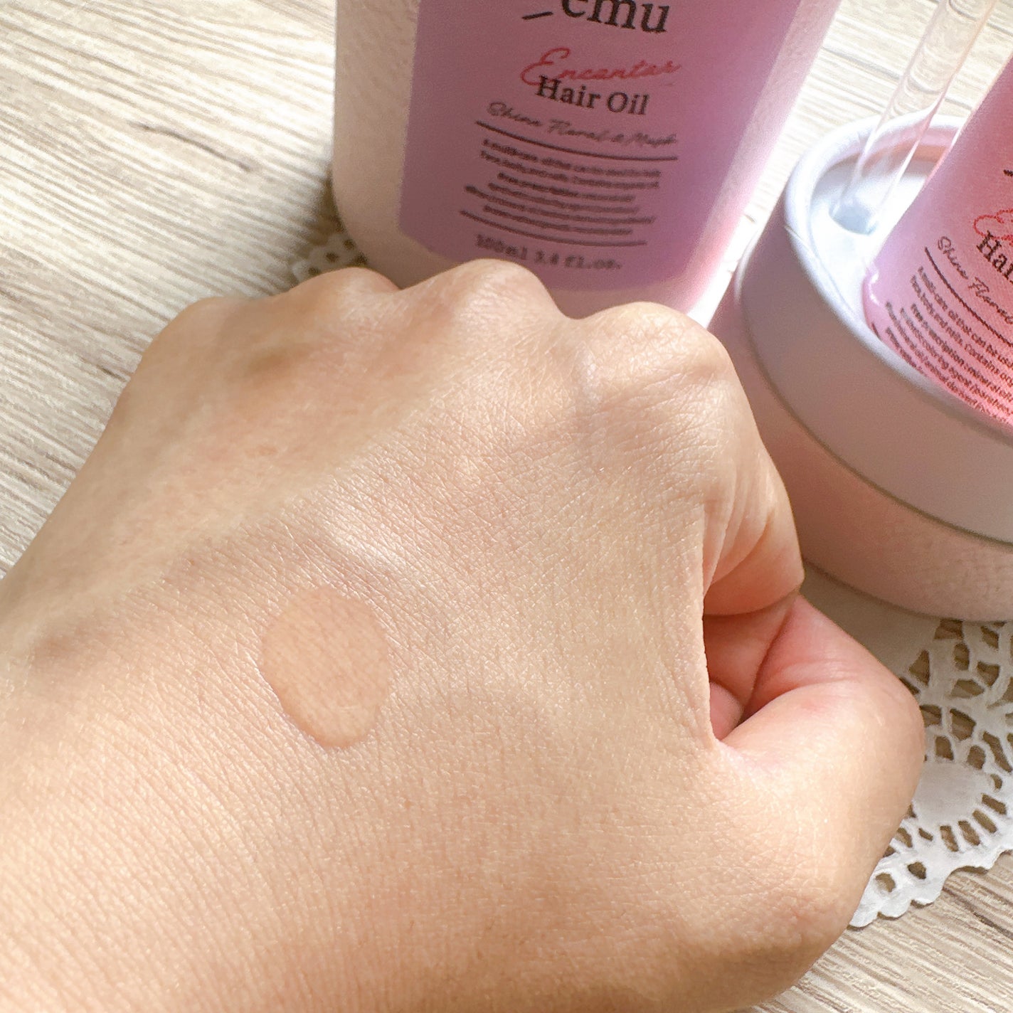 エンカンタールヘアオイル シャインフローラル&ムスク/emma emu/ヘアオイルを使ったクチコミ(5枚目)