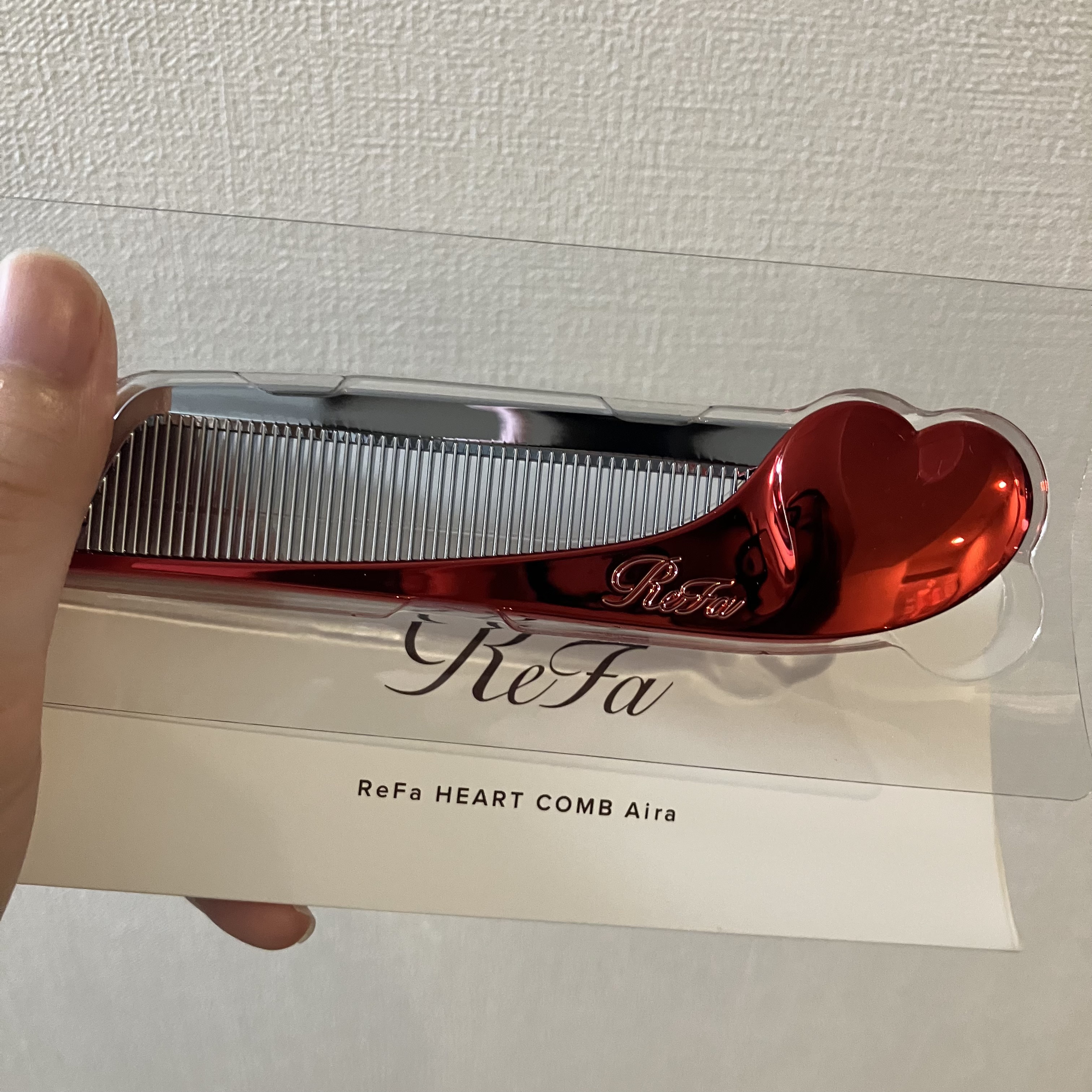 ReFa HEART COMB Aira シャインレッド/ReFa/ヘアコームを使ったクチコミ（1枚目）