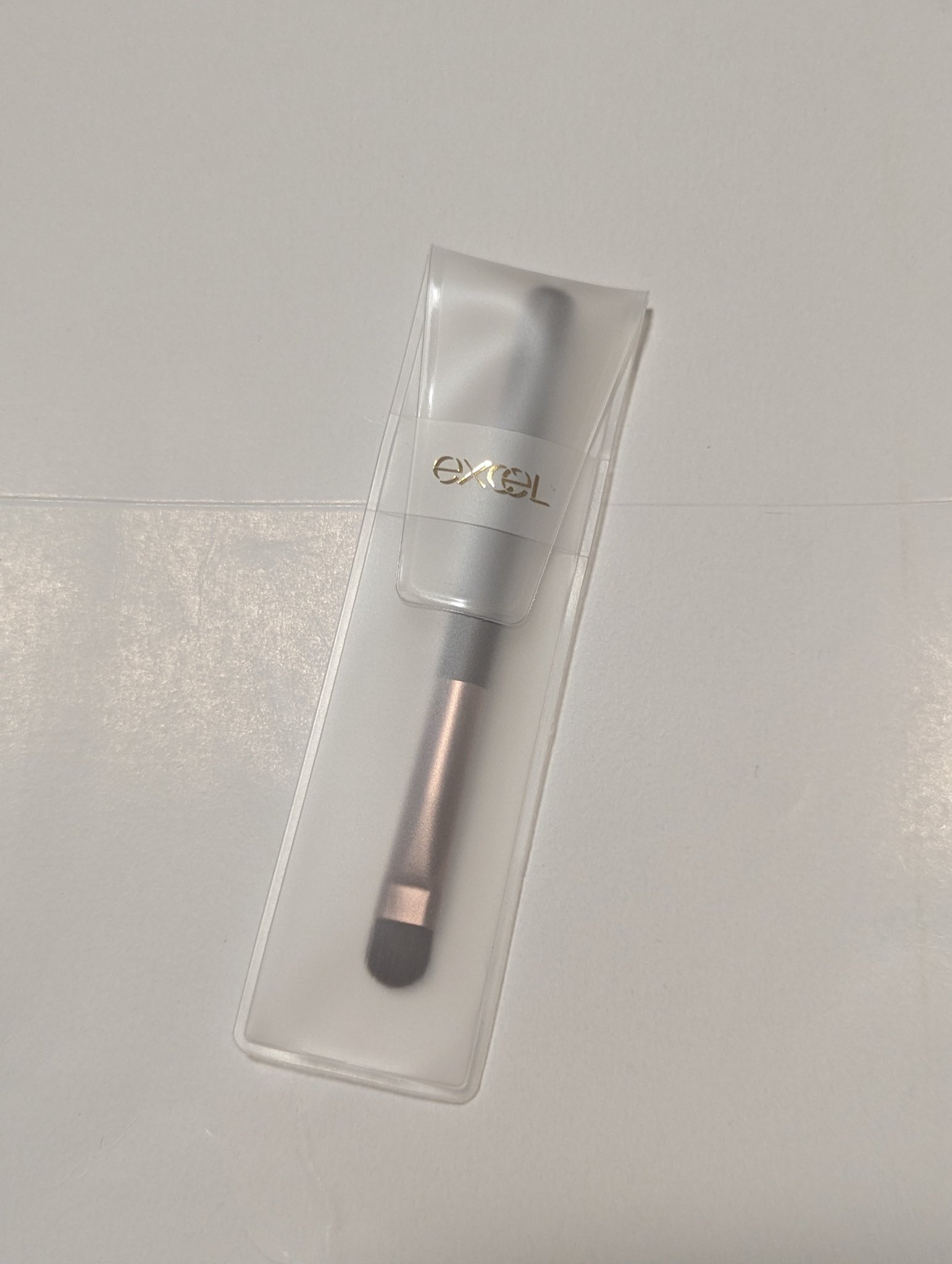 アイシャドウブラシ S/excel/メイクブラシを使ったクチコミ（3枚目）