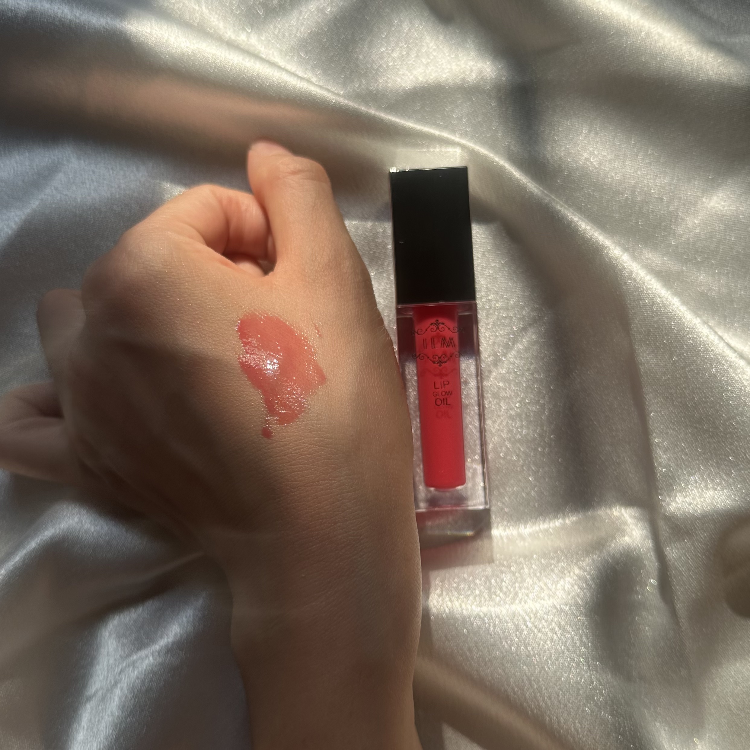 ヒアルロンリップグロウオイル 03 ピーチ/ILM/リップオイルを使ったクチコミ（3枚目）