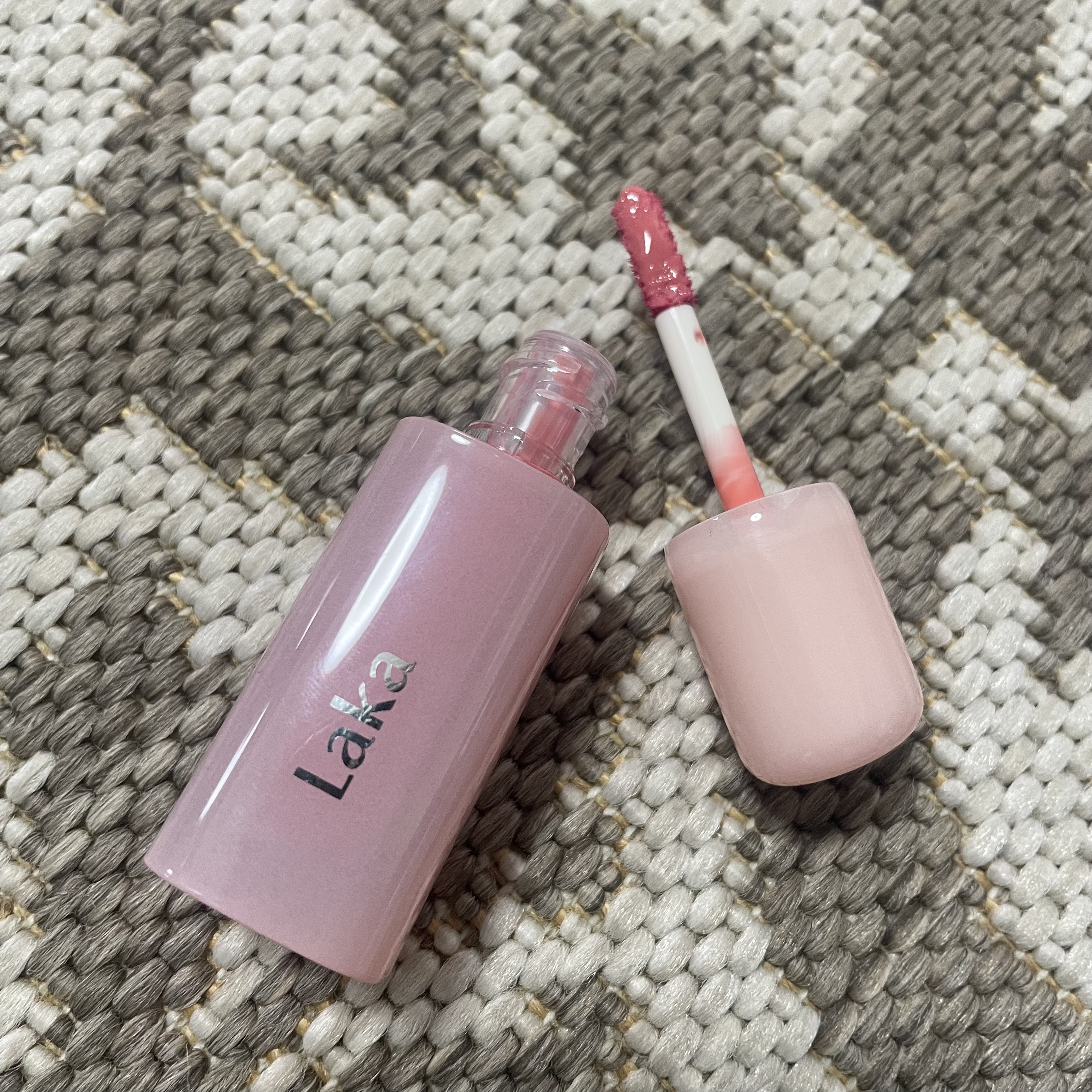 ポッピングバルーンティント/Laka/リップティントを使ったクチコミ（2枚目）