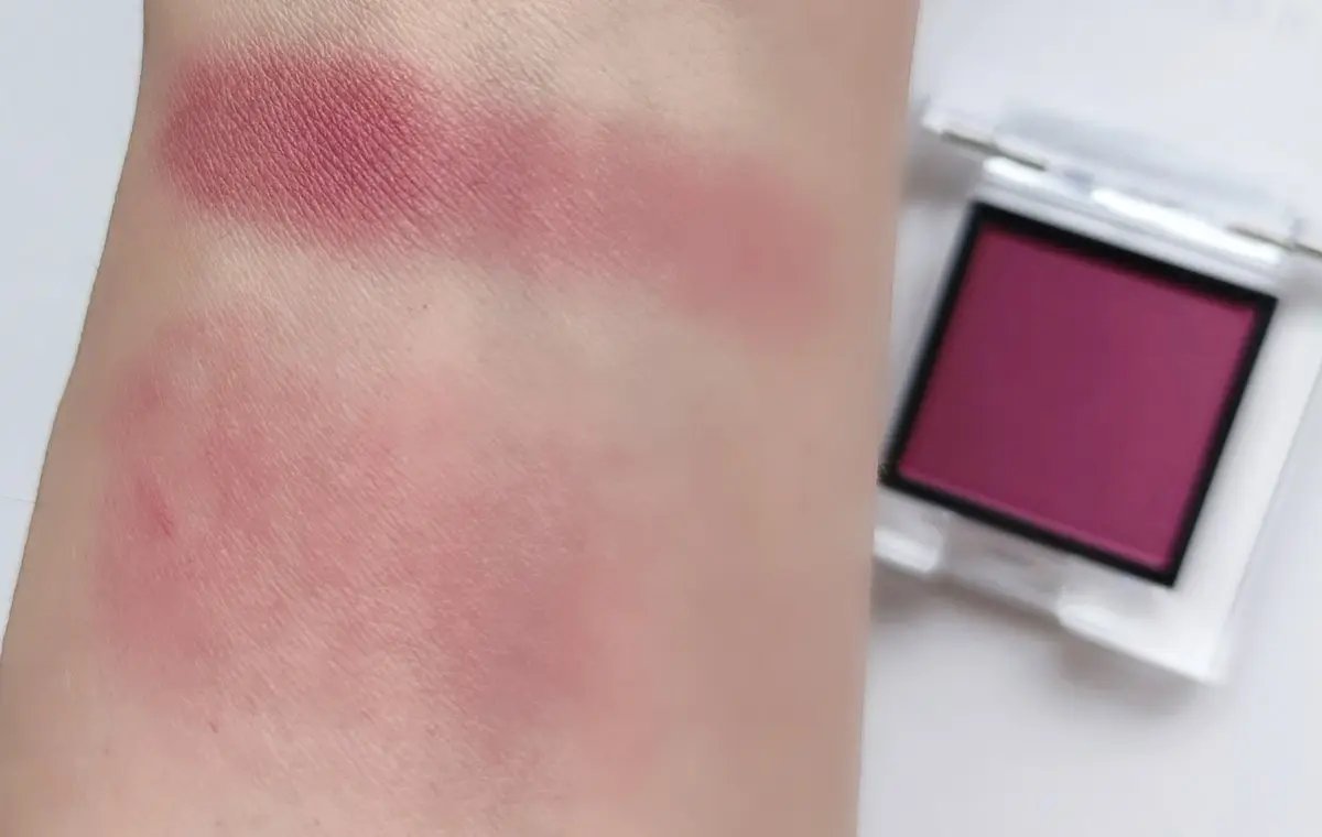 アディクション ザ アイシャドウ マット/ADDICTION/単色アイシャドウを使ったクチコミ（3枚目）